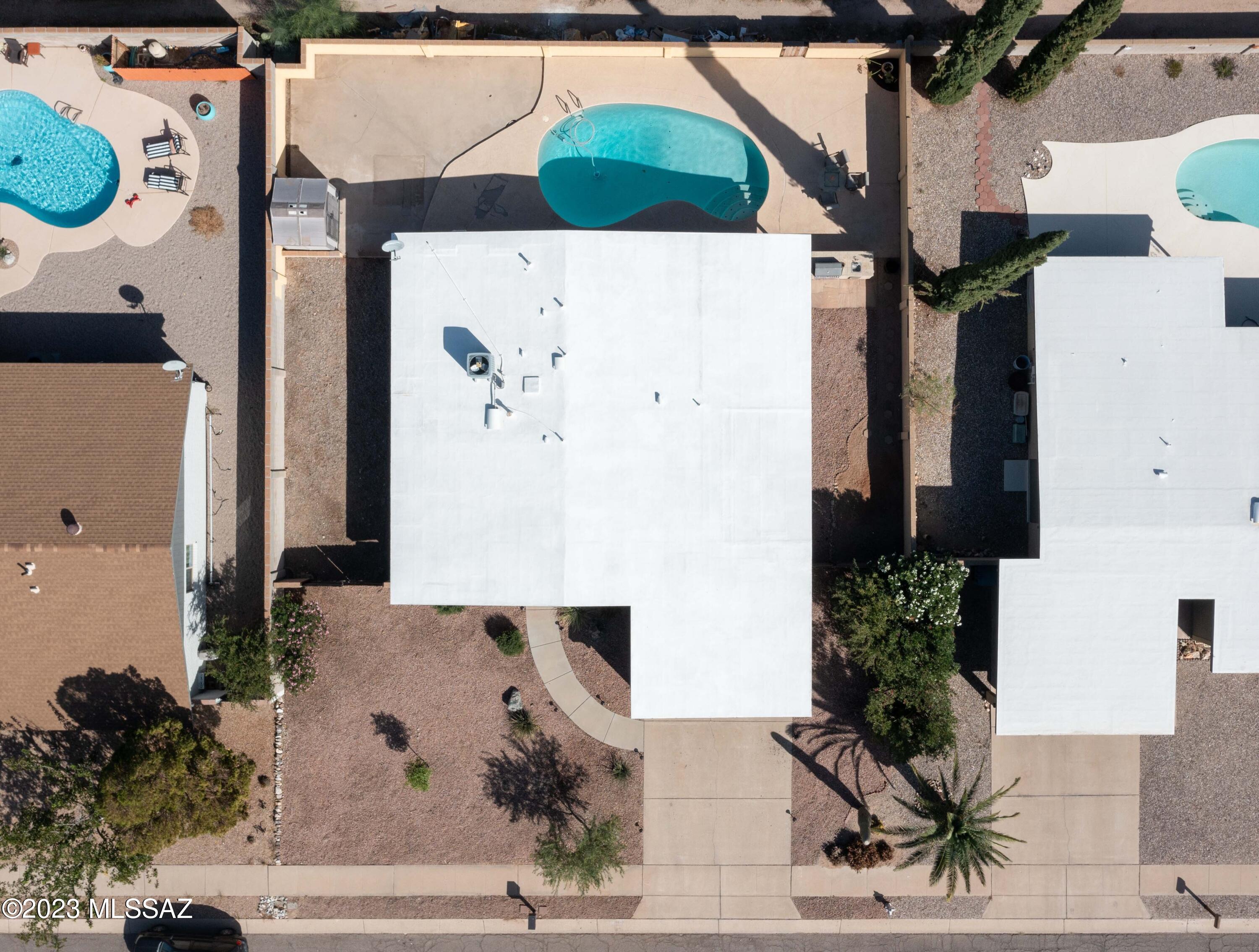 9549 E Calle Cascada