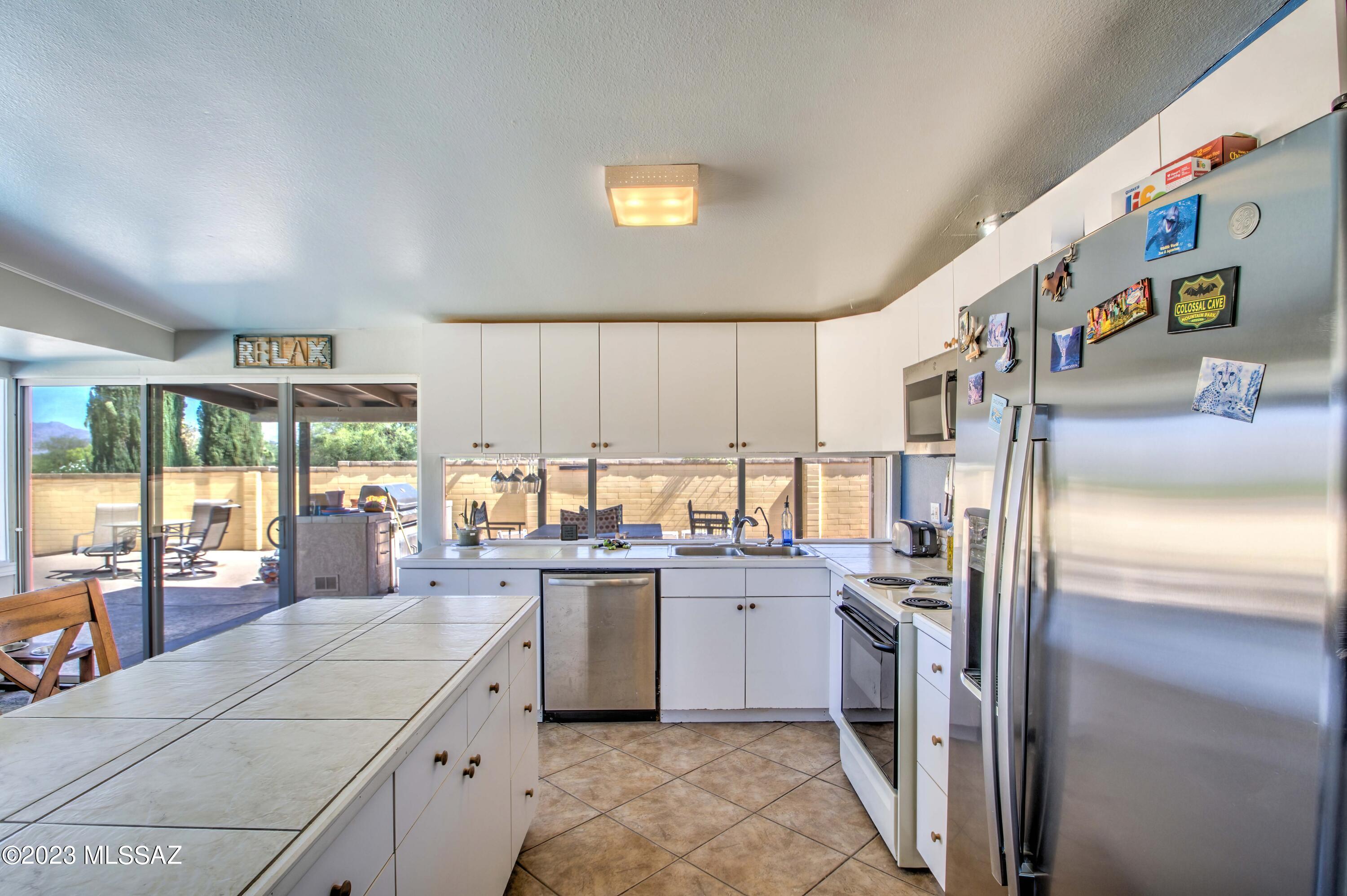 9549 E Calle Cascada