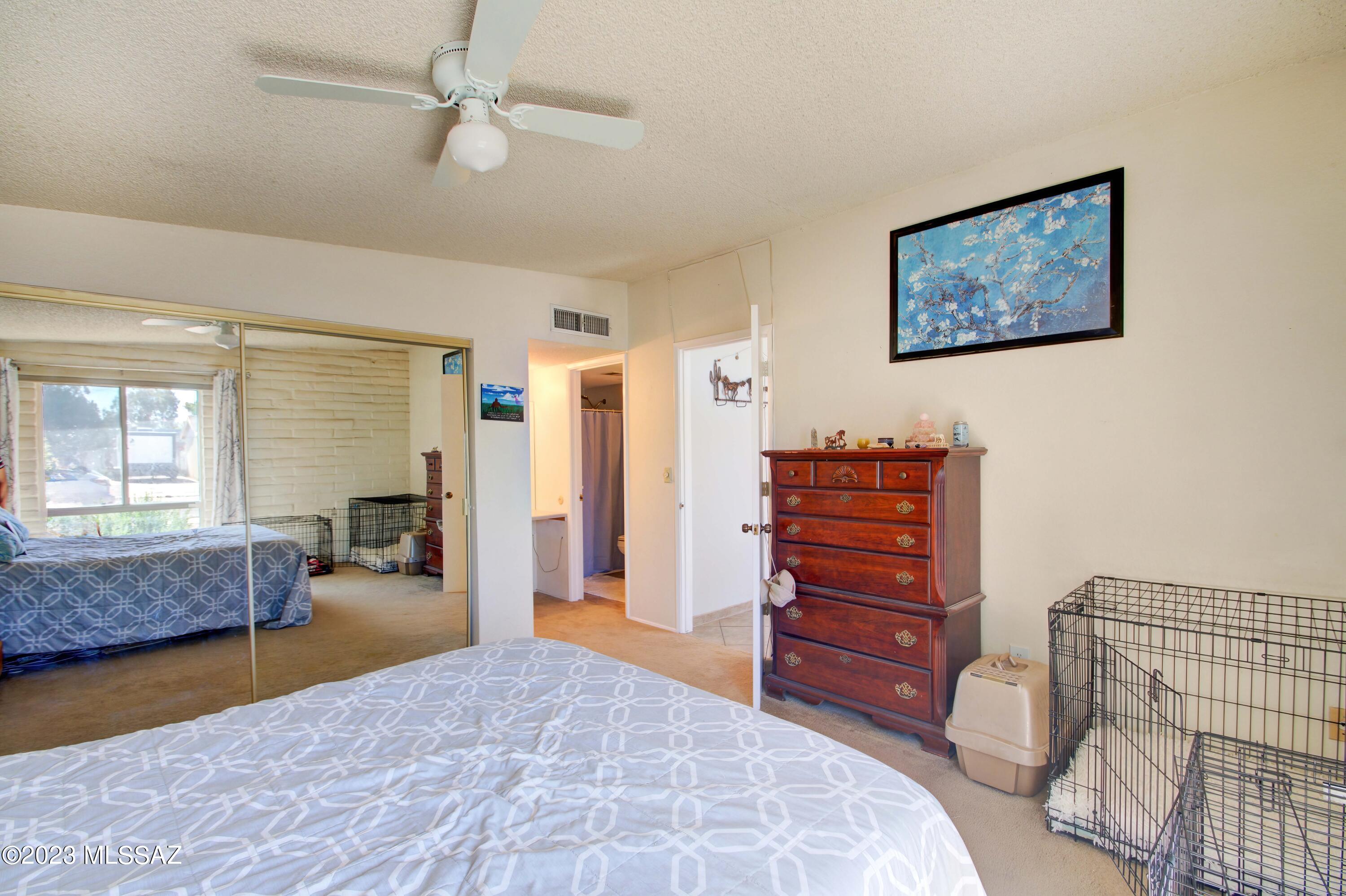 9549 E Calle Cascada