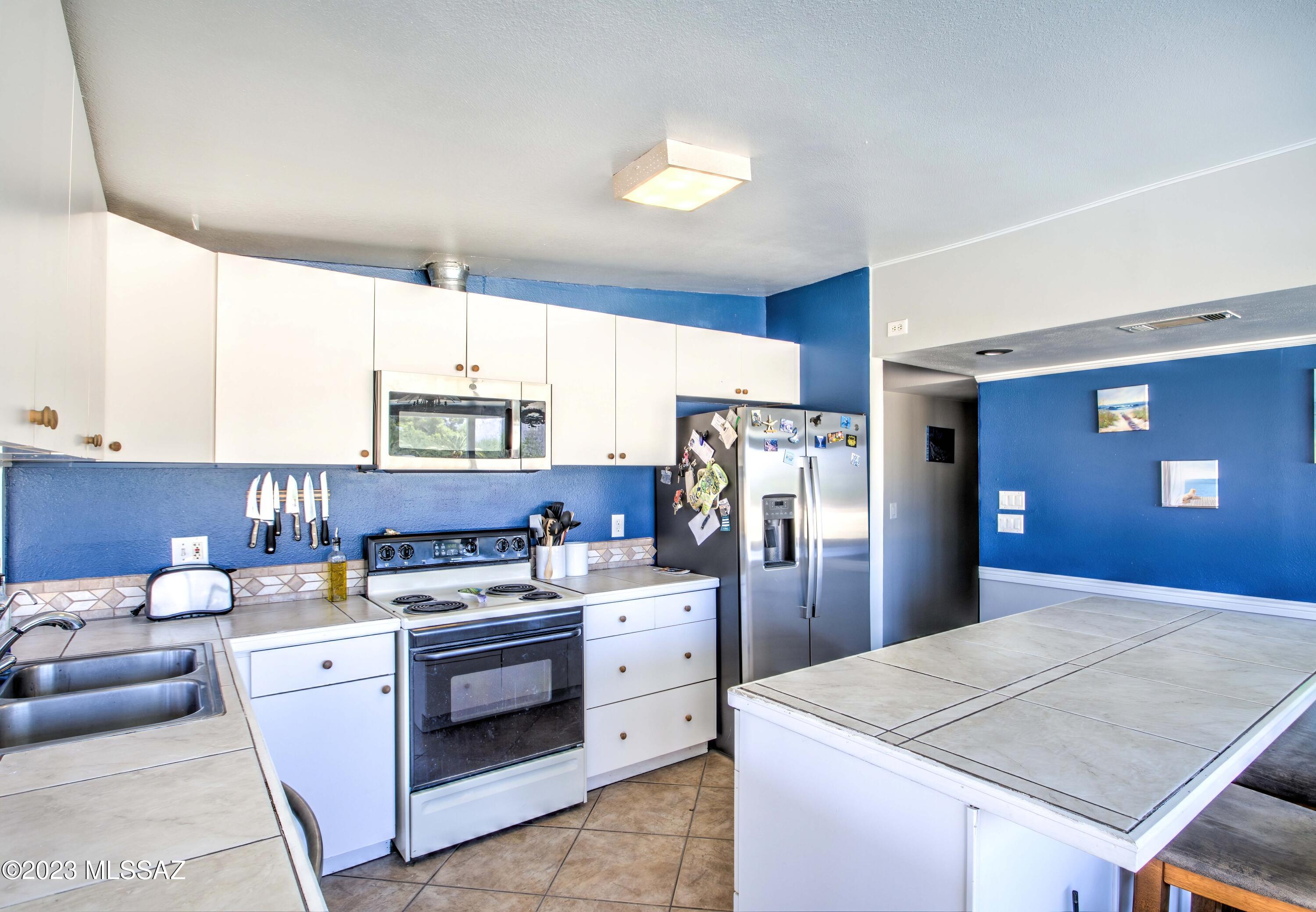9549 E Calle Cascada