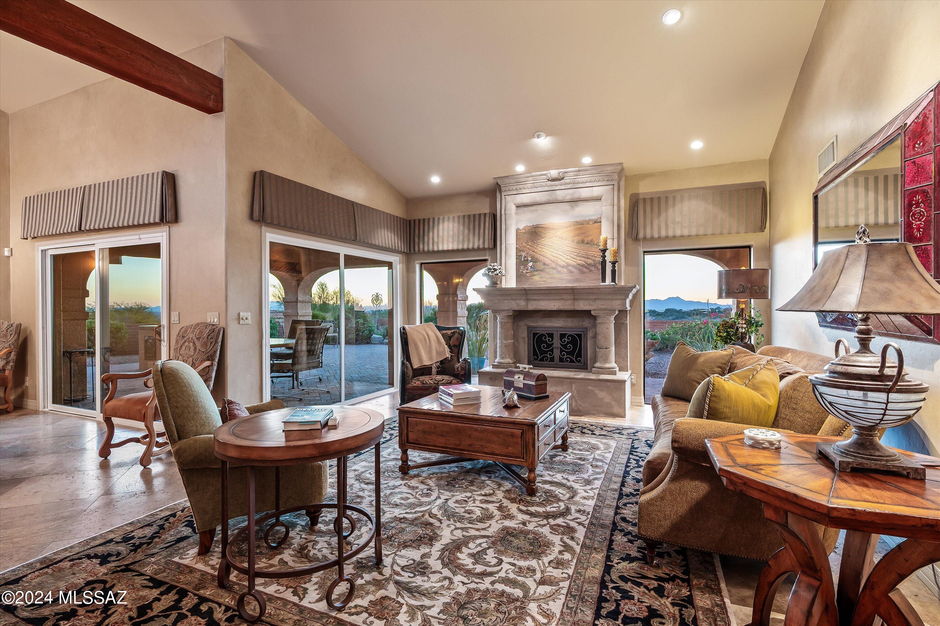 4481 N Via Masina