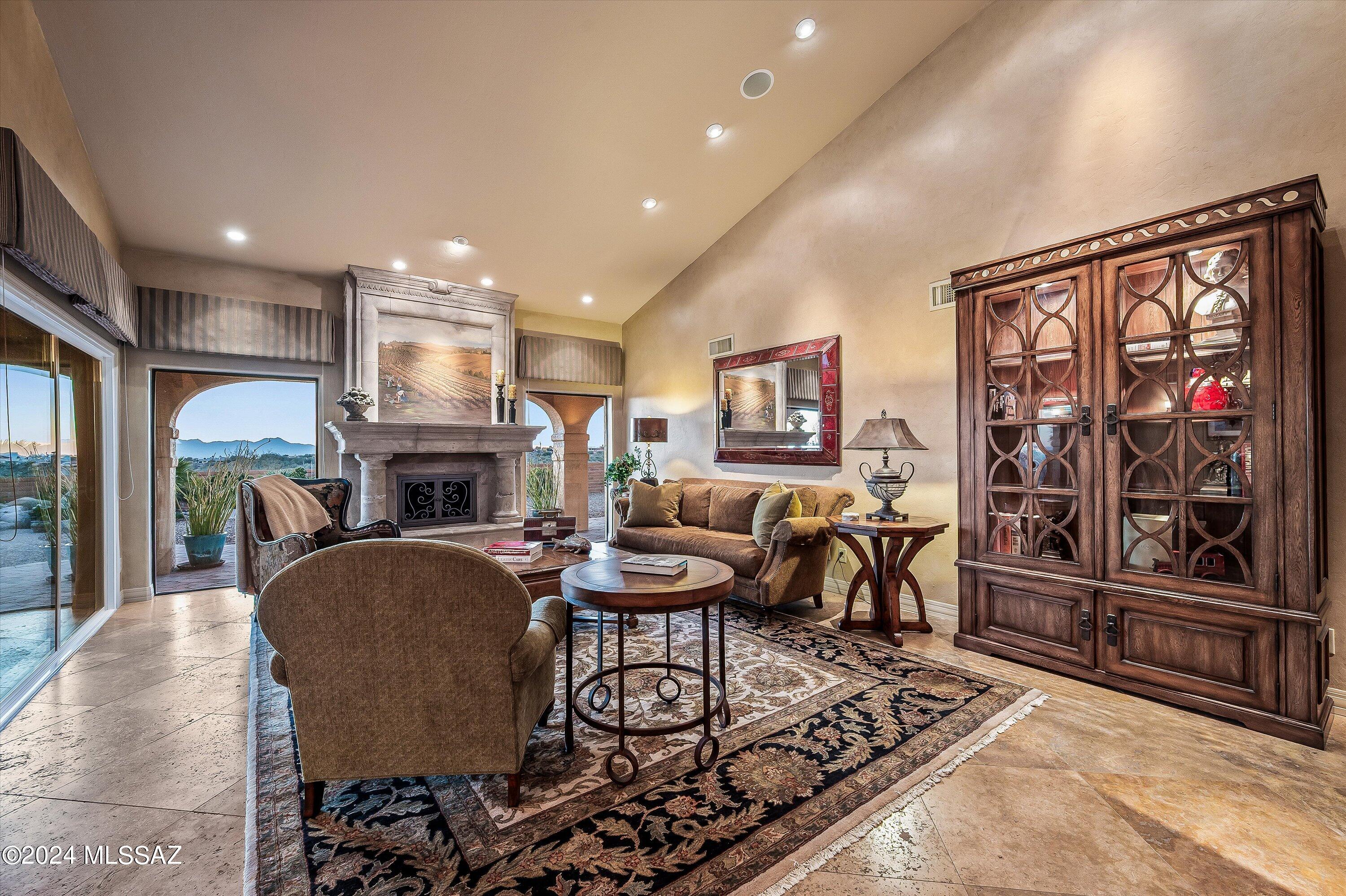 4481 N Via Masina