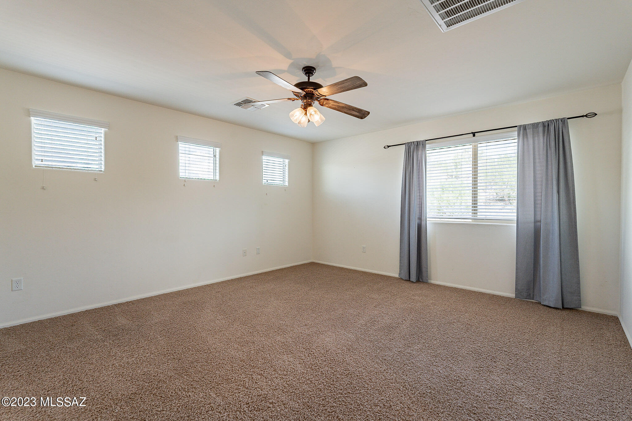 10457 S Boot Hill Way