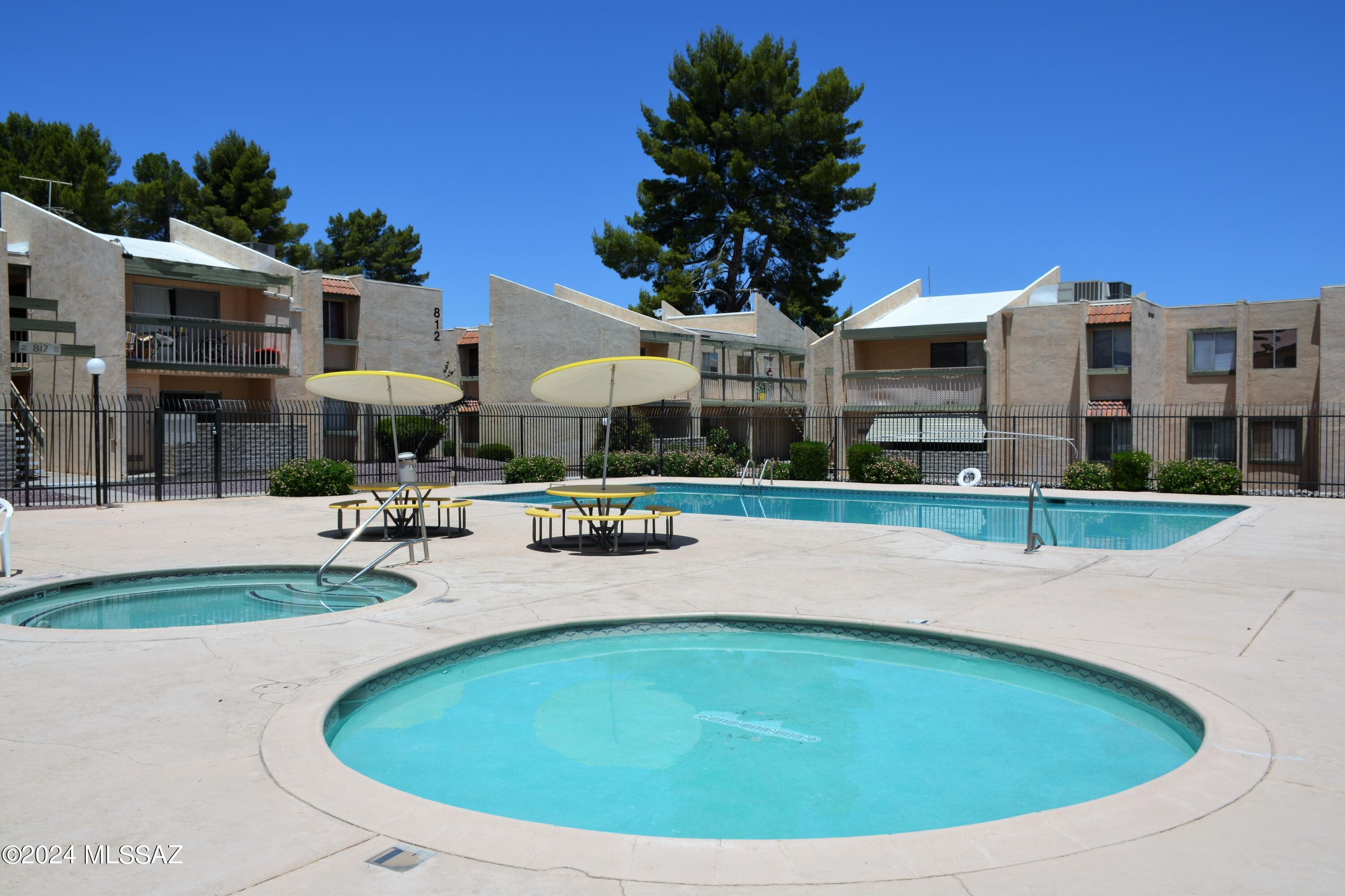 834 S Langley Avenue Unit: 102