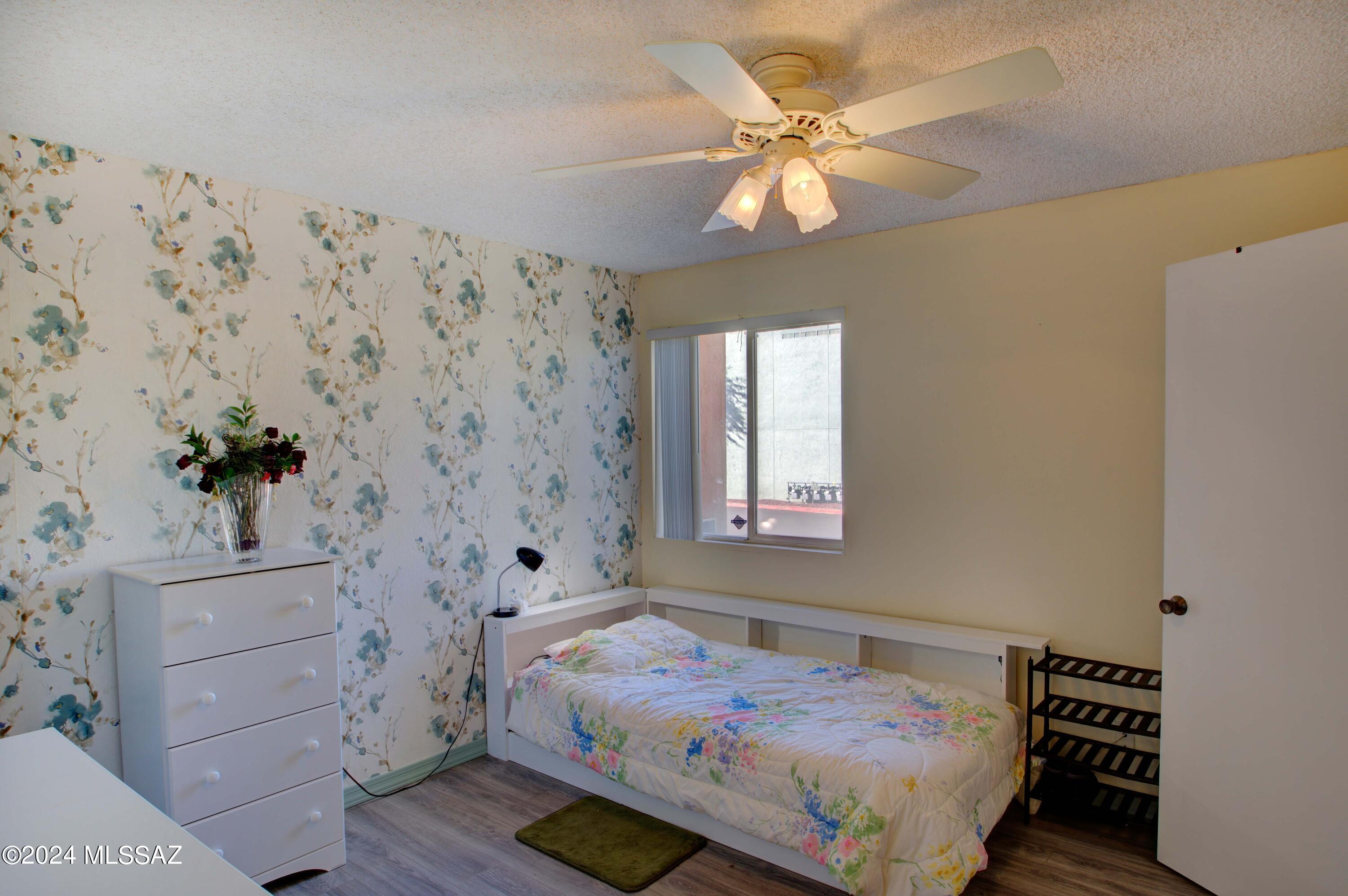 834 S Langley Avenue Unit: 102