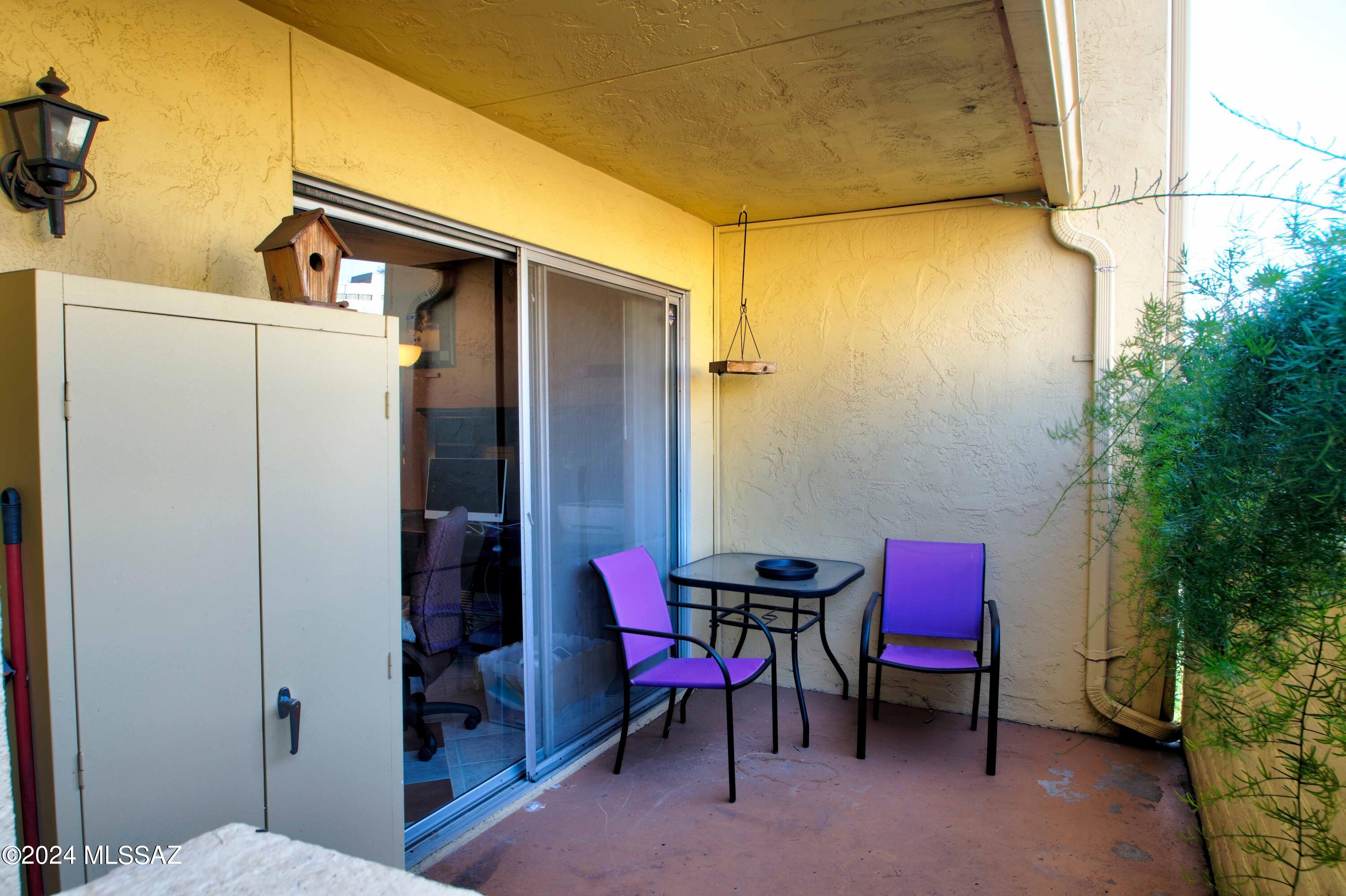 834 S Langley Avenue Unit: 102