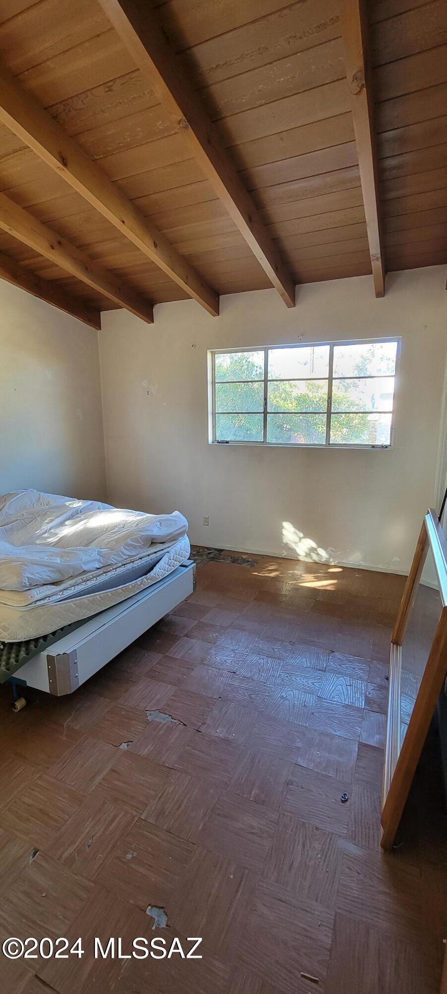 1218 W Schafer Drive