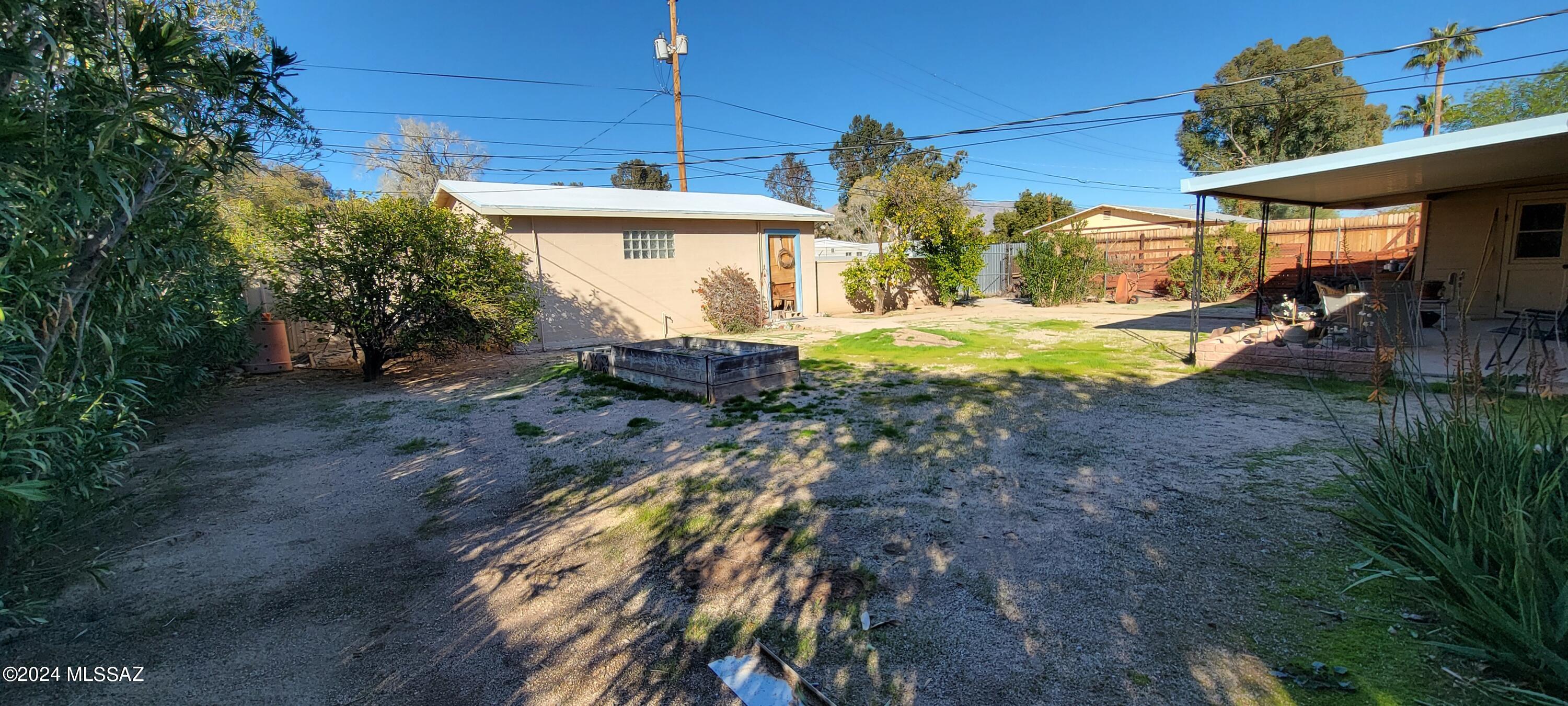 1218 W Schafer Drive