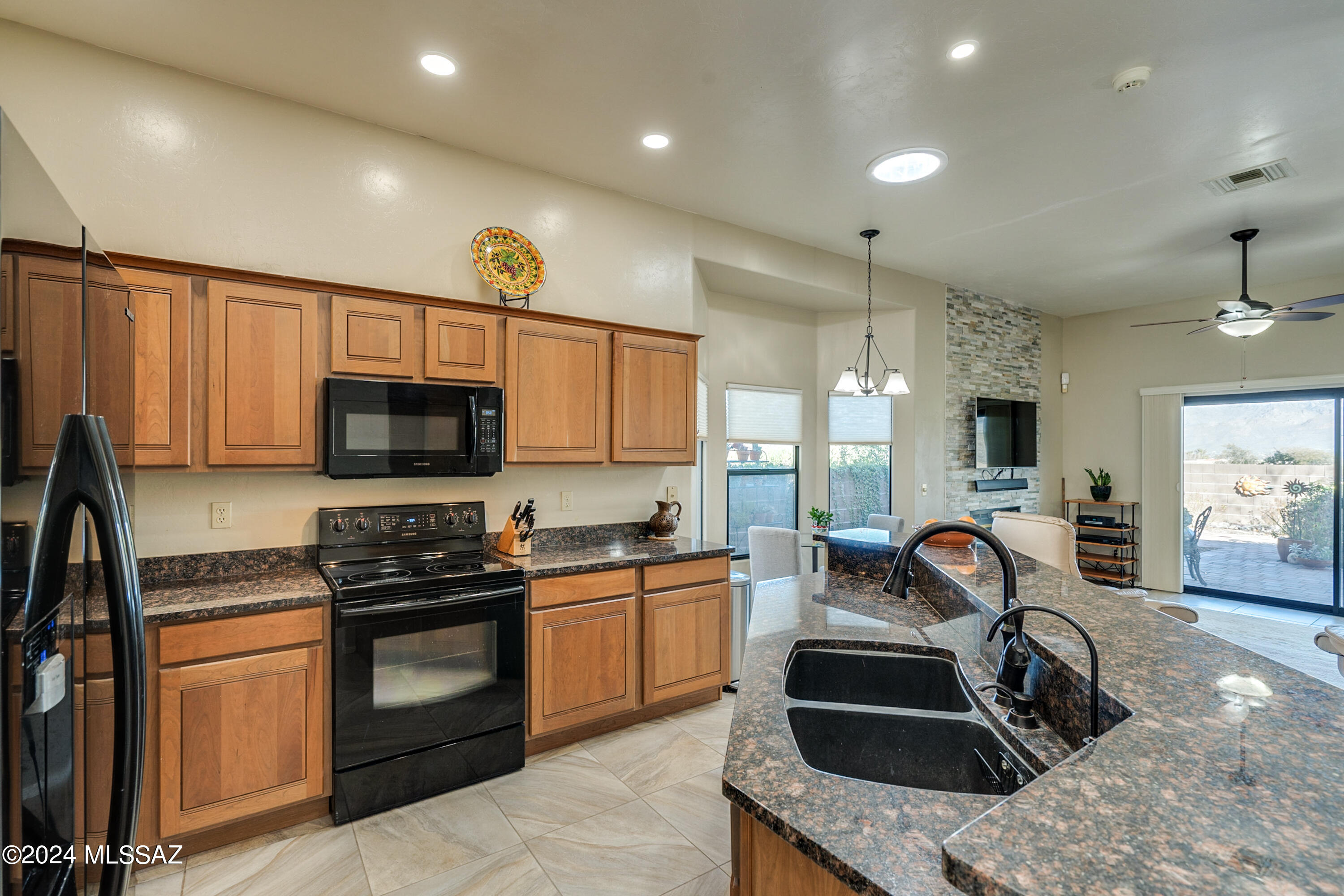 10561 E Wildfire Drive