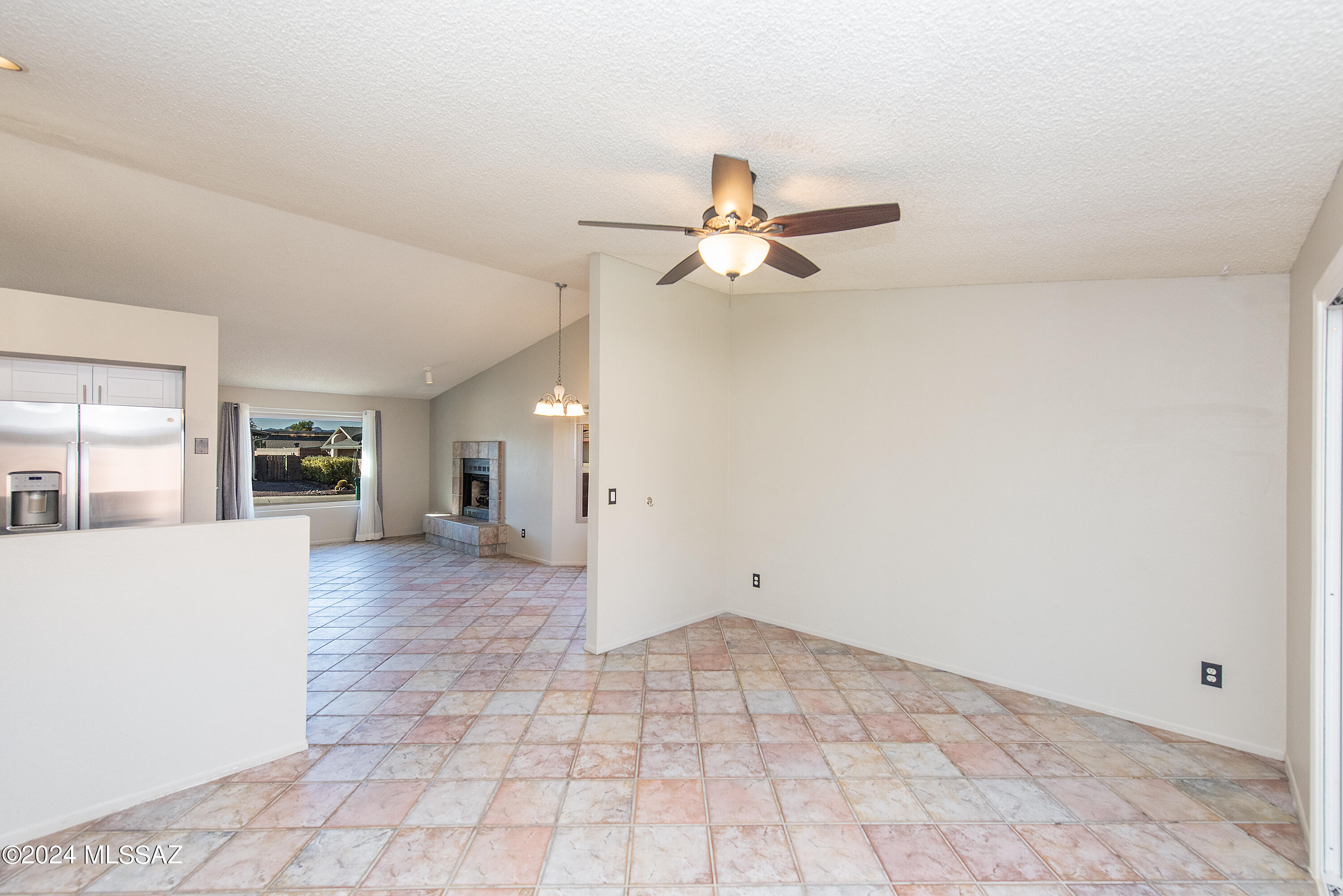 4648 W Bluebell Way