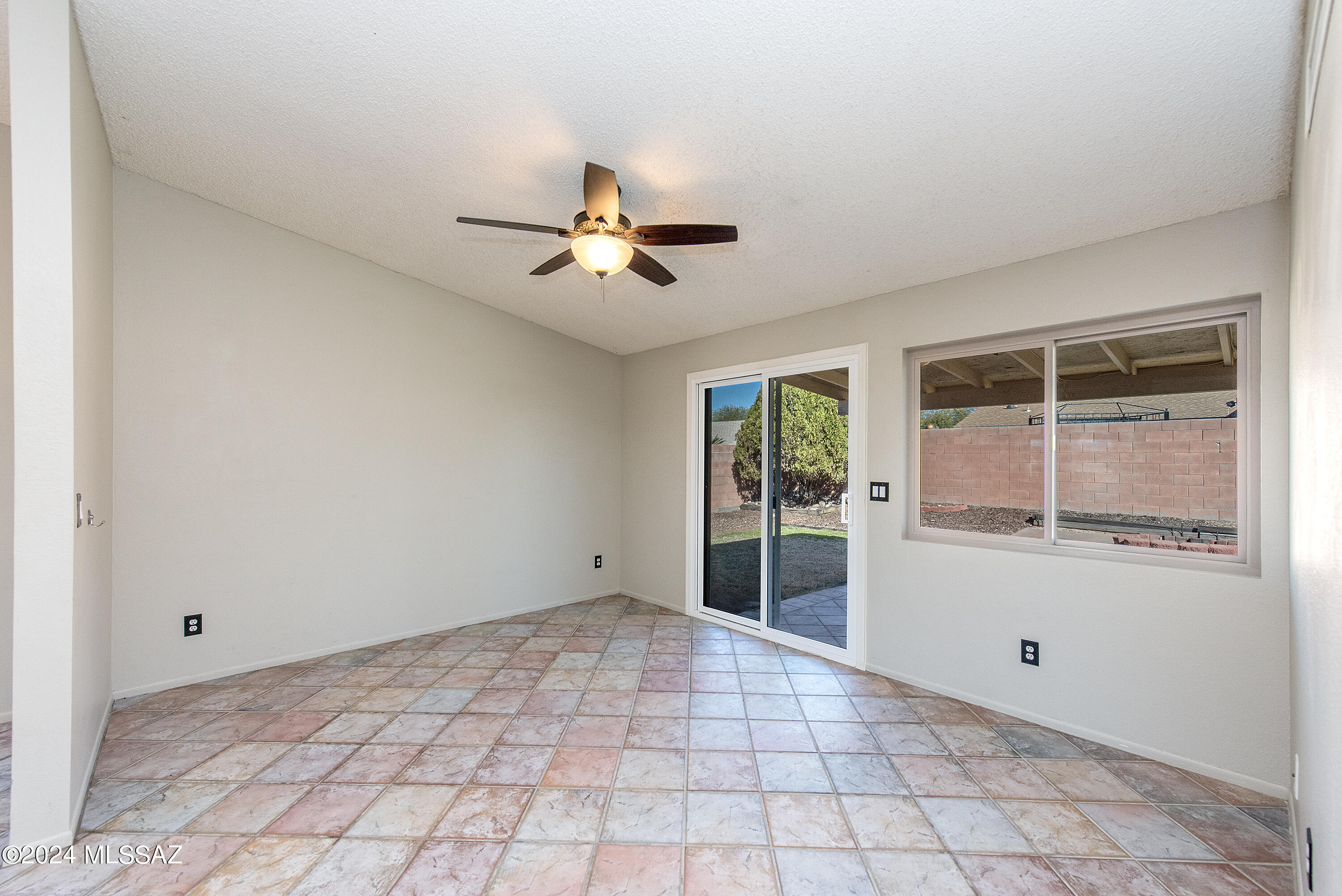 4648 W Bluebell Way