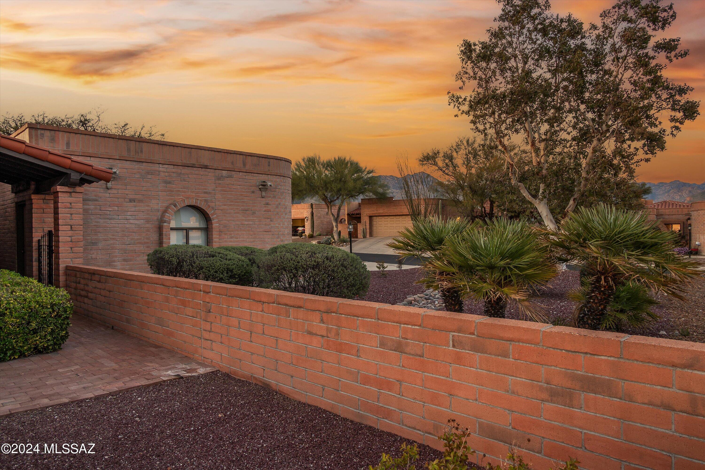 4549 N Trocha Alegre