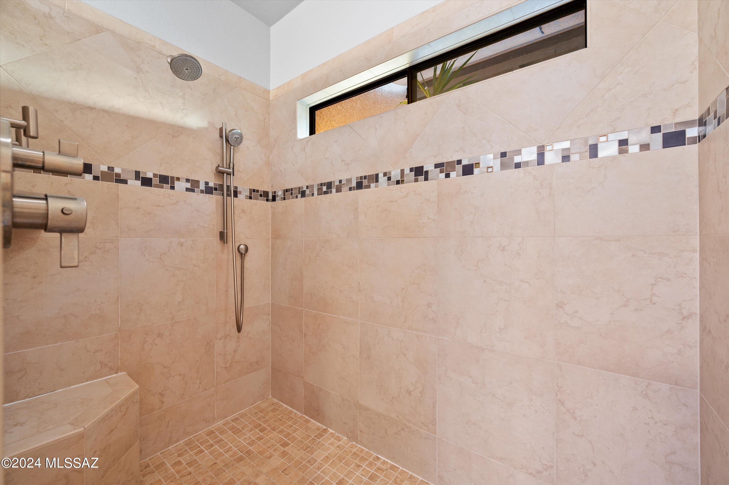 4549 N Trocha Alegre