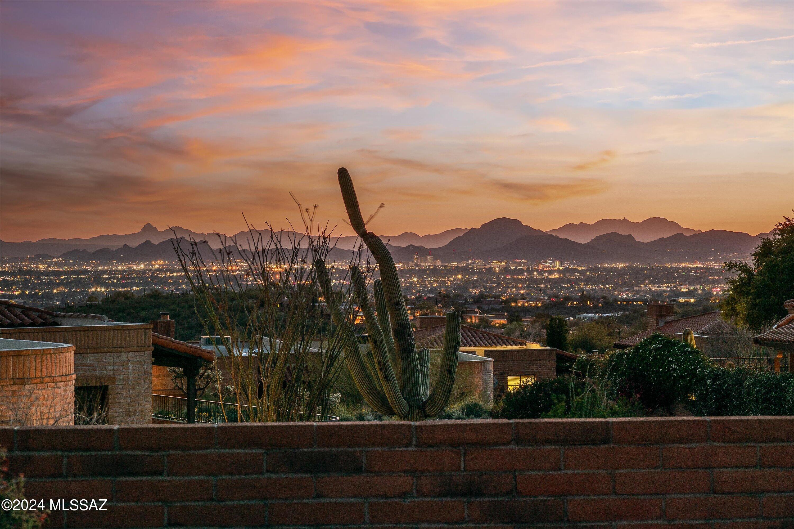 4549 N Trocha Alegre