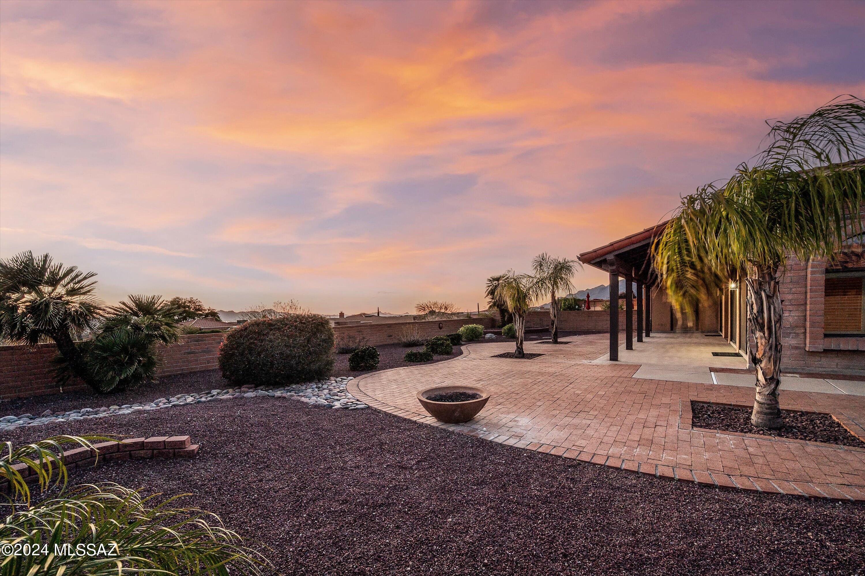 4549 N Trocha Alegre