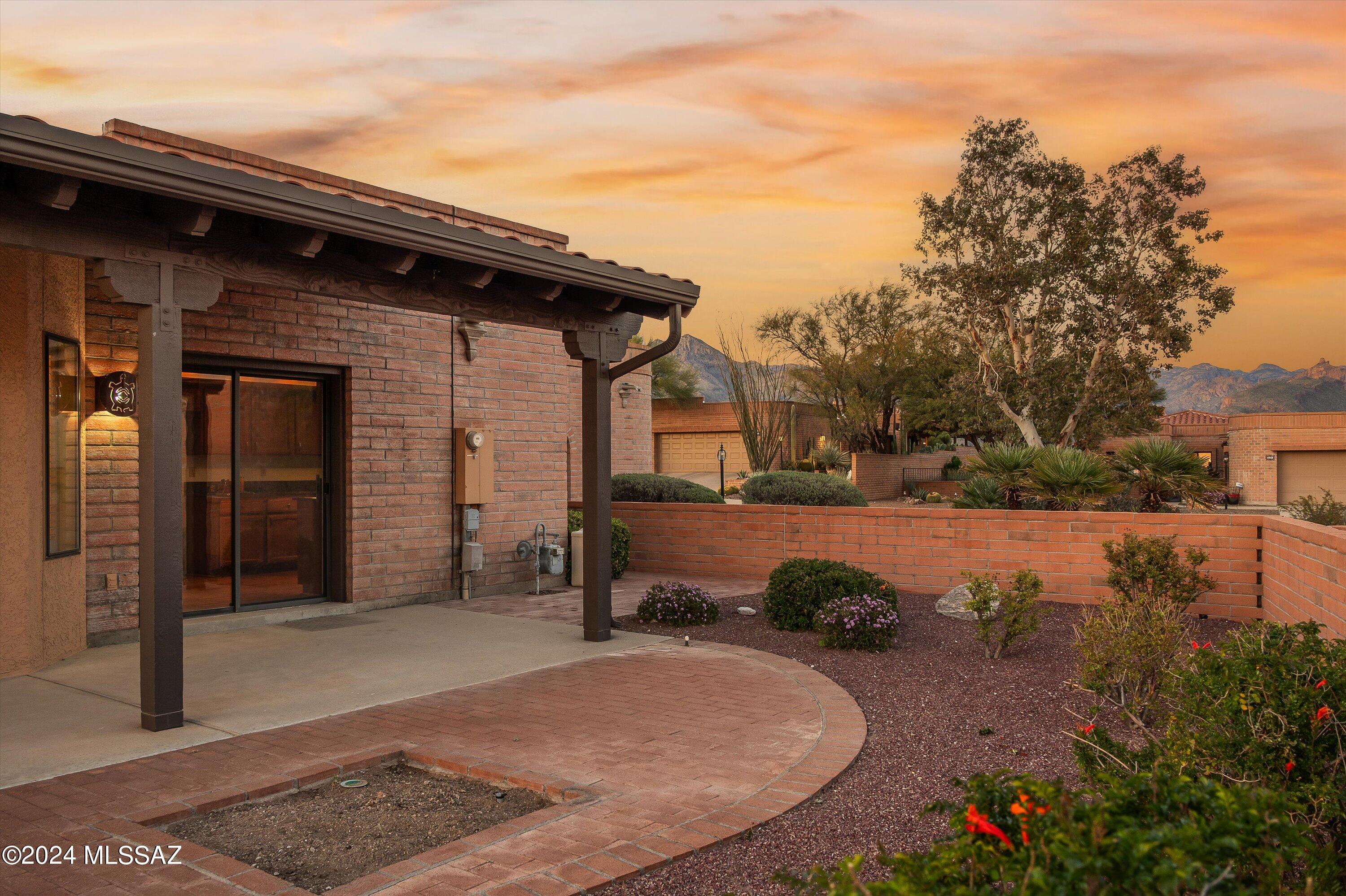 4549 N Trocha Alegre