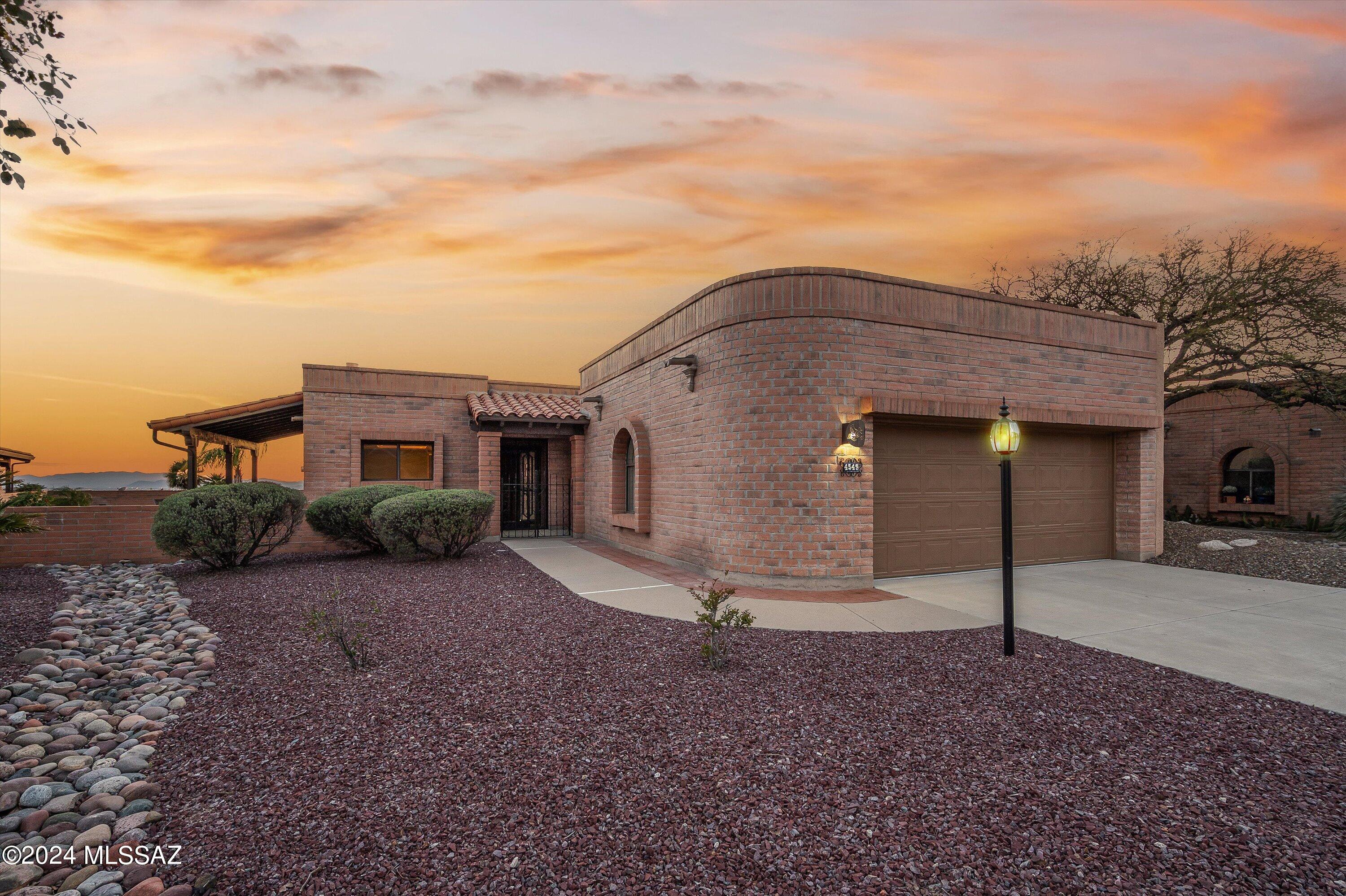 4549 N Trocha Alegre