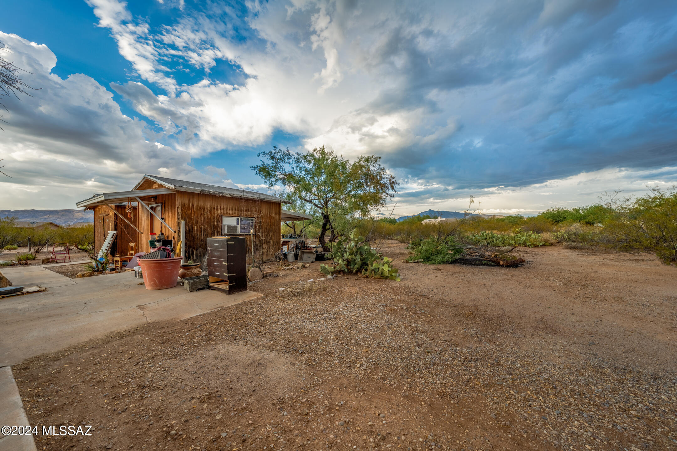 13675 E Pocketknife Drive