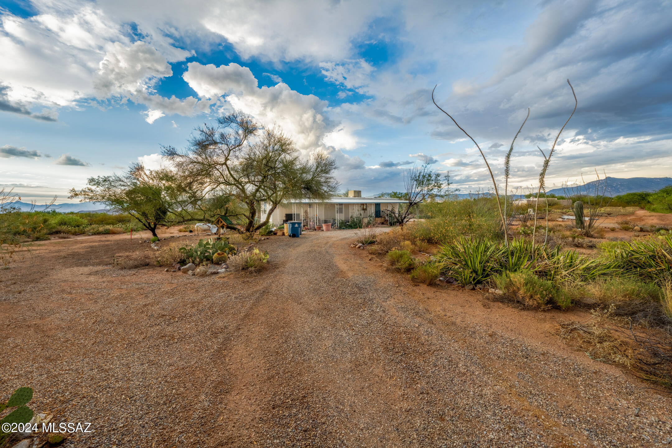 13675 E Pocketknife Drive