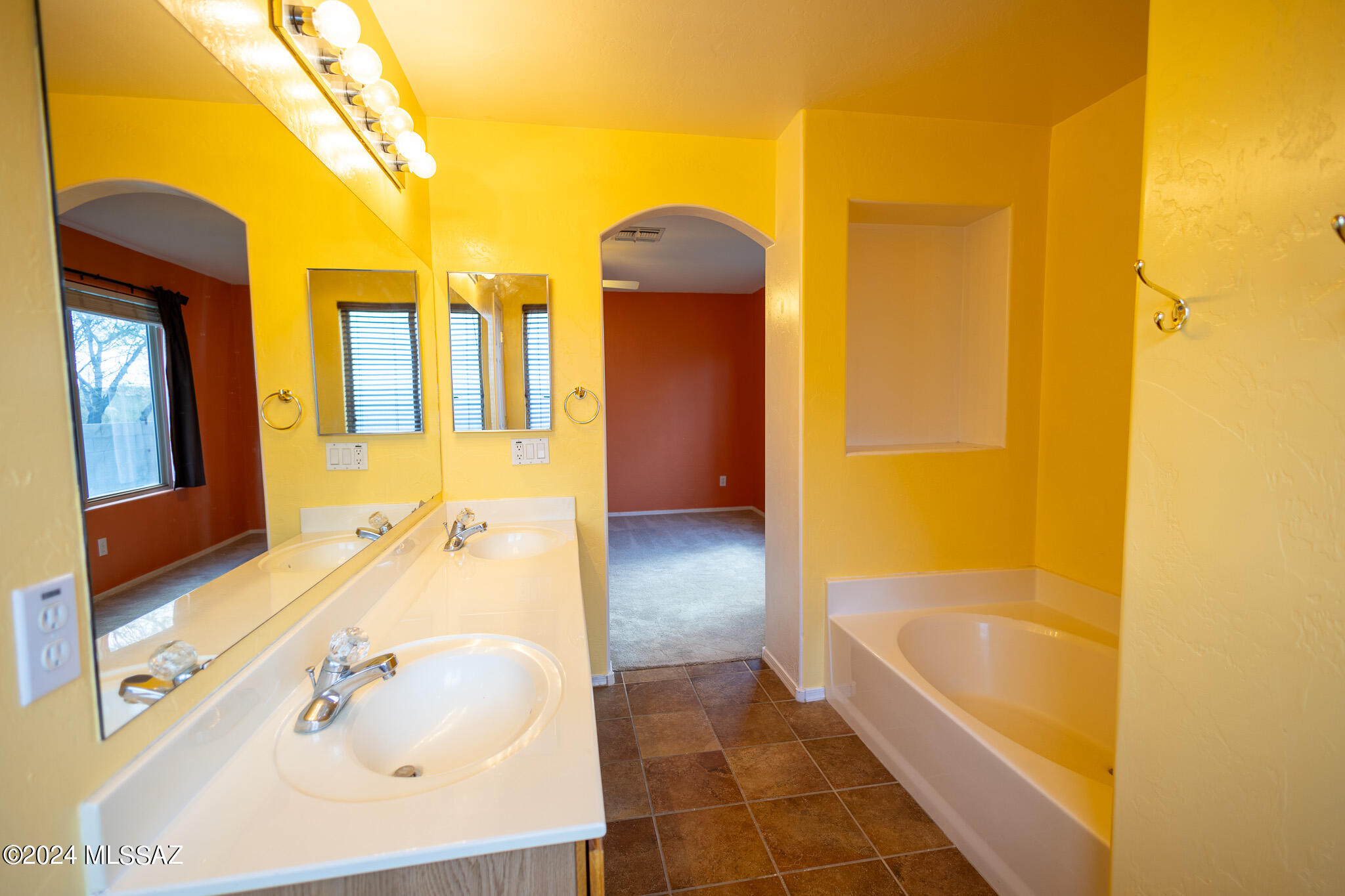 8236 S Lost Mountain Road