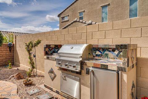 965 W Corax Way
