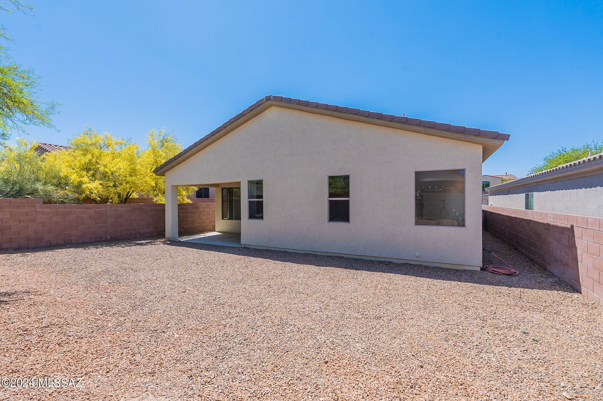 10045 E Cedar Hill Drive