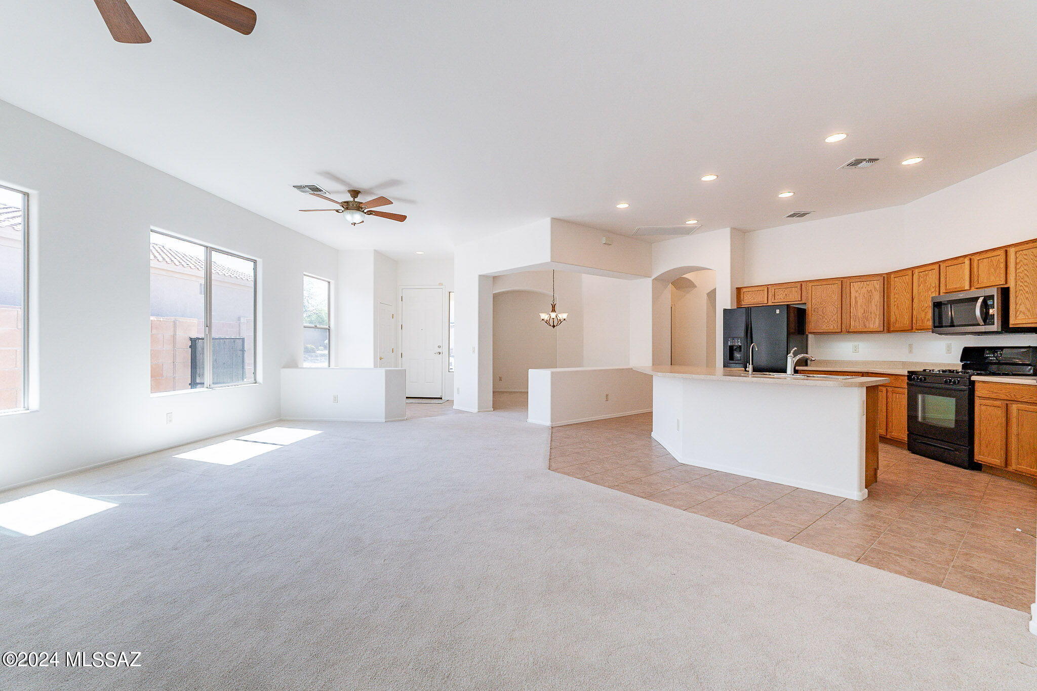 10045 E Cedar Hill Drive