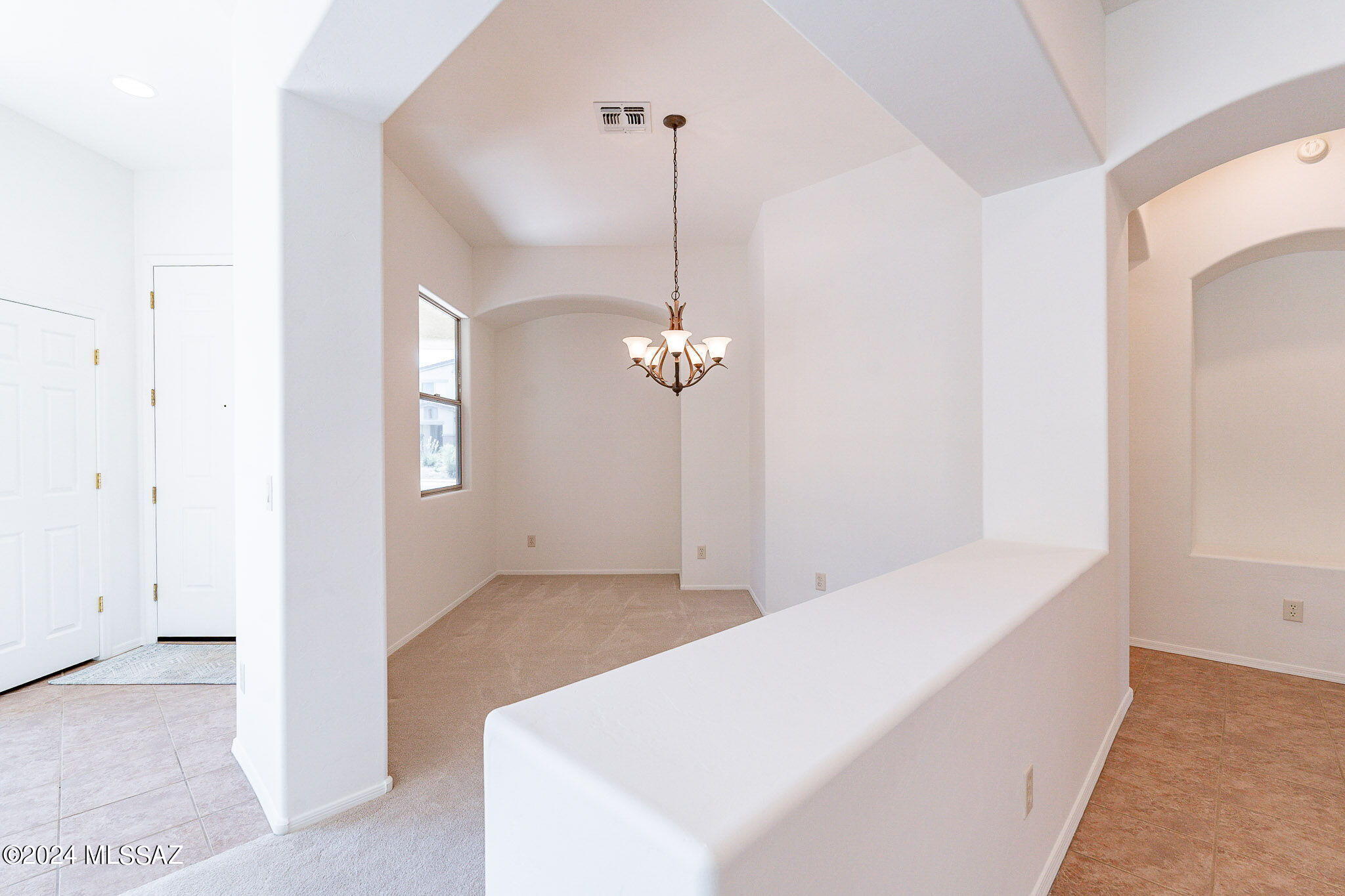 10045 E Cedar Hill Drive