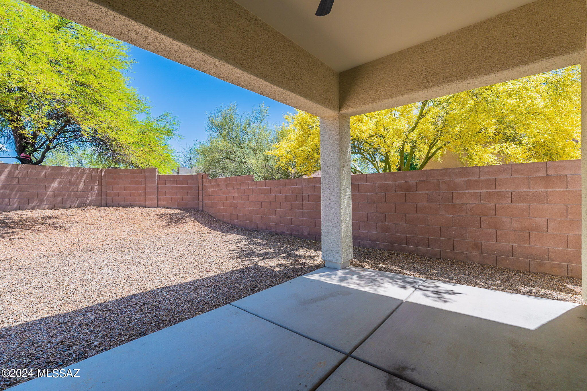 10045 E Cedar Hill Drive