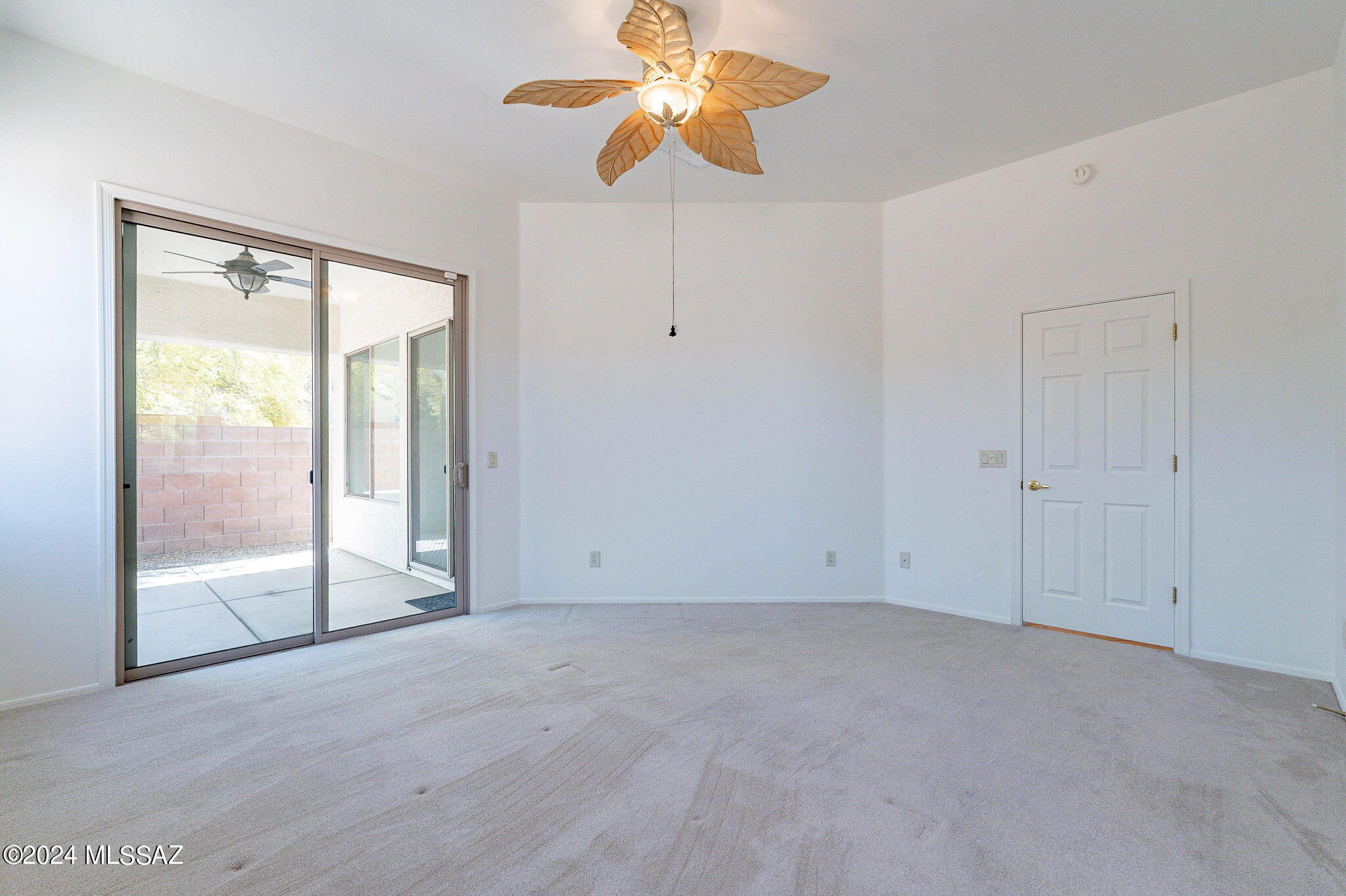 10045 E Cedar Hill Drive