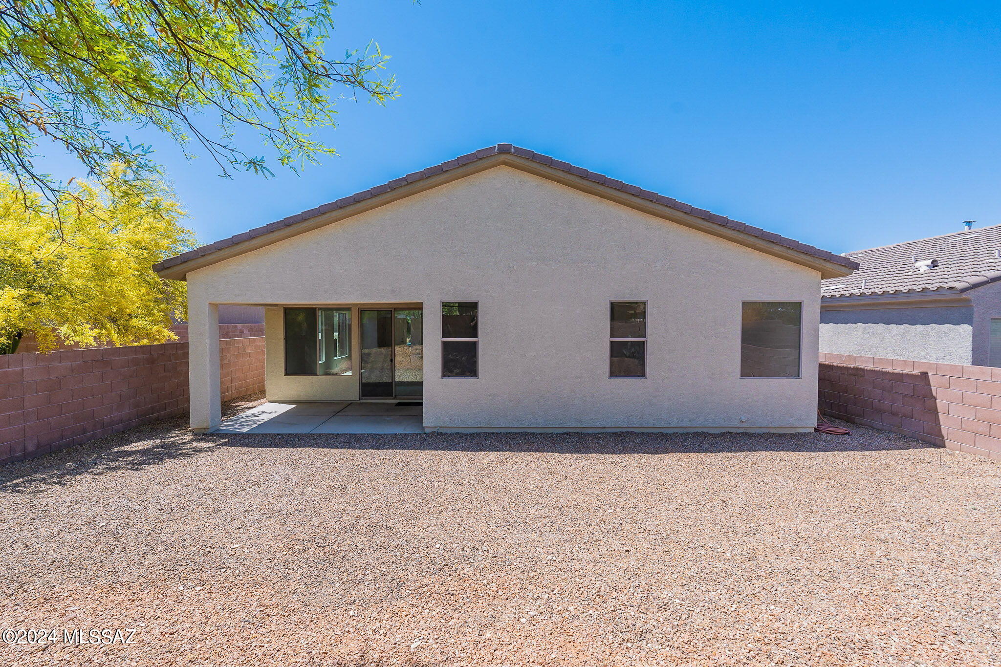 10045 E Cedar Hill Drive