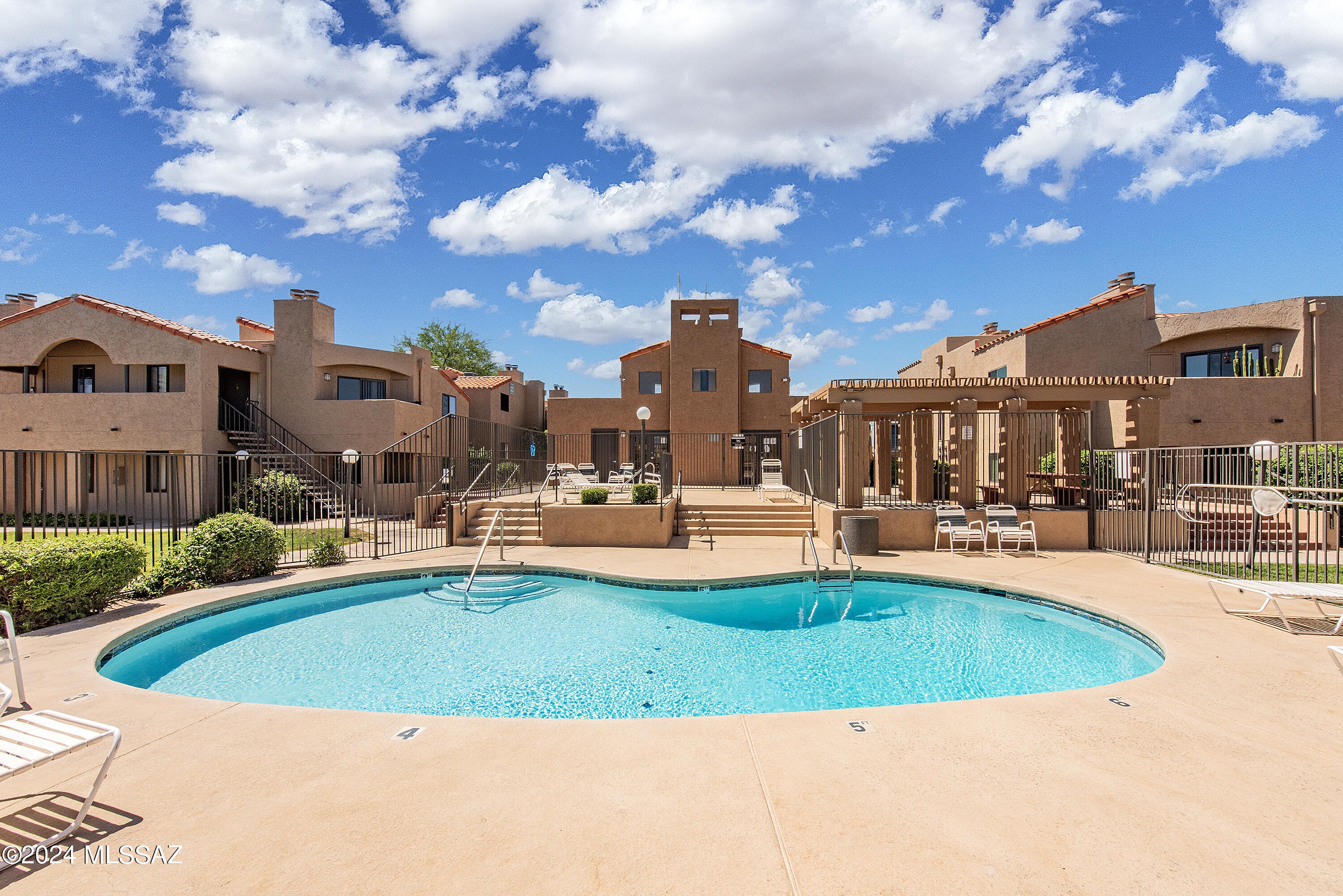 1745 E Glenn Street Unit: 239