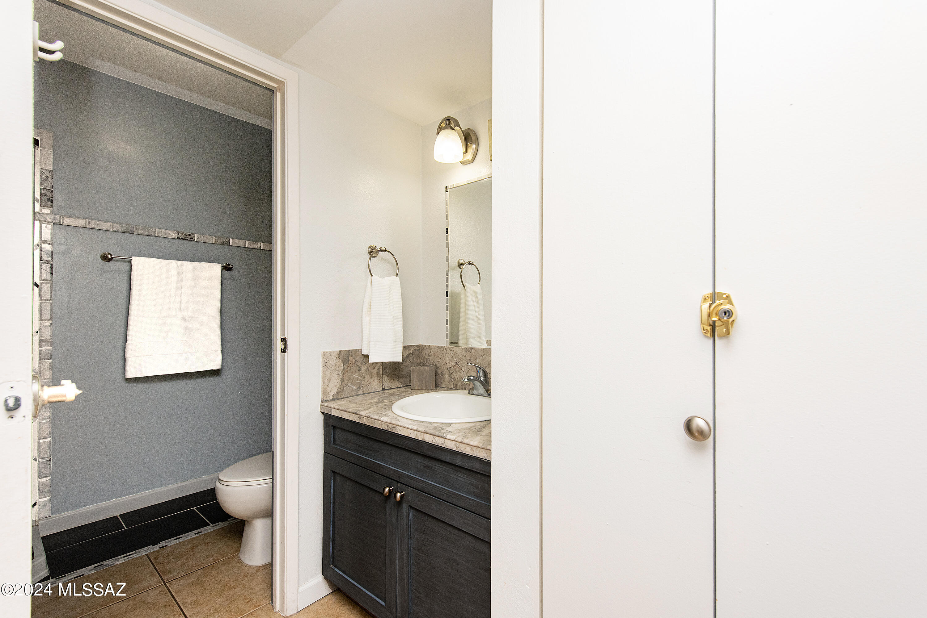 1745 E Glenn Street Unit: 239