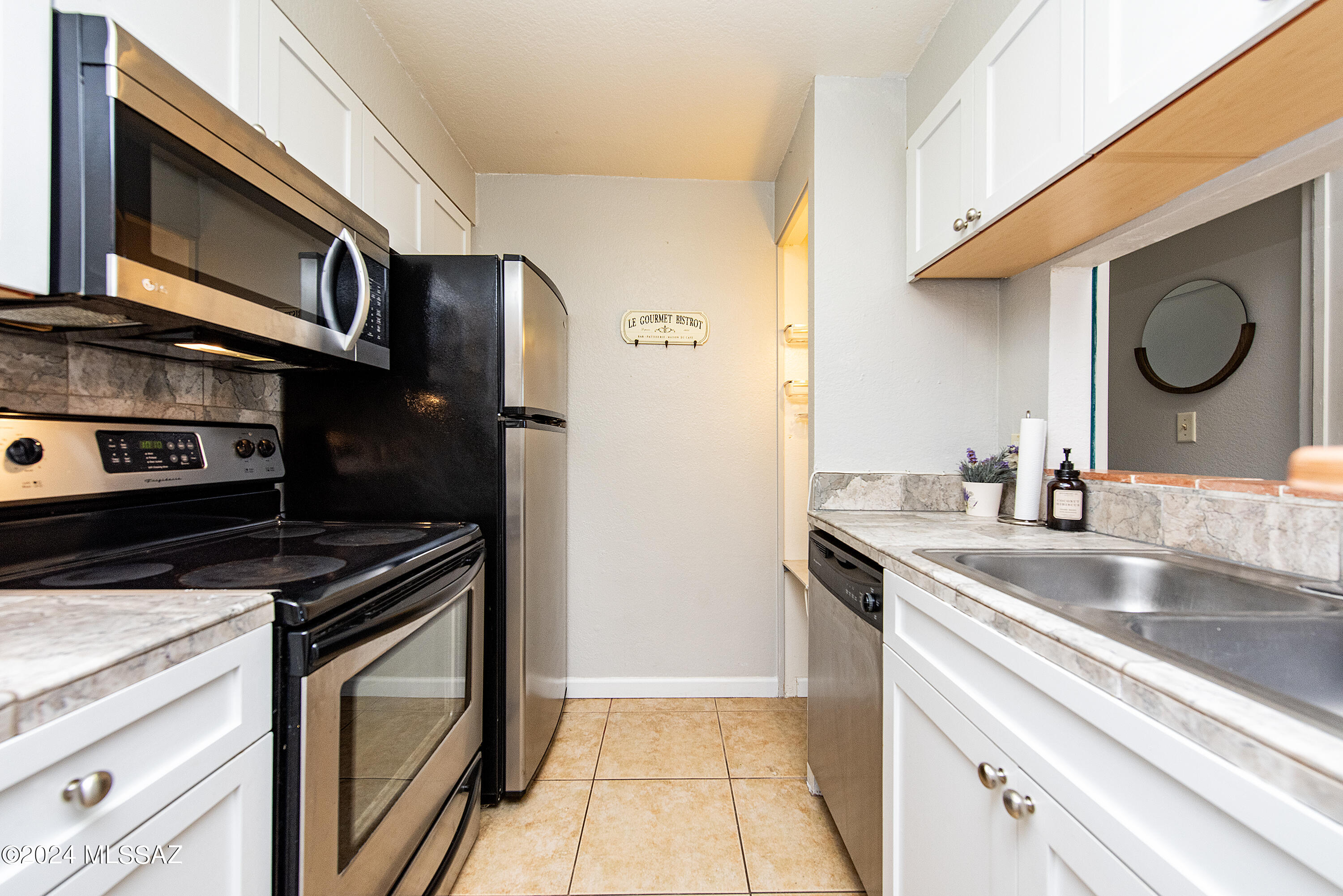 1745 E Glenn Street Unit: 239