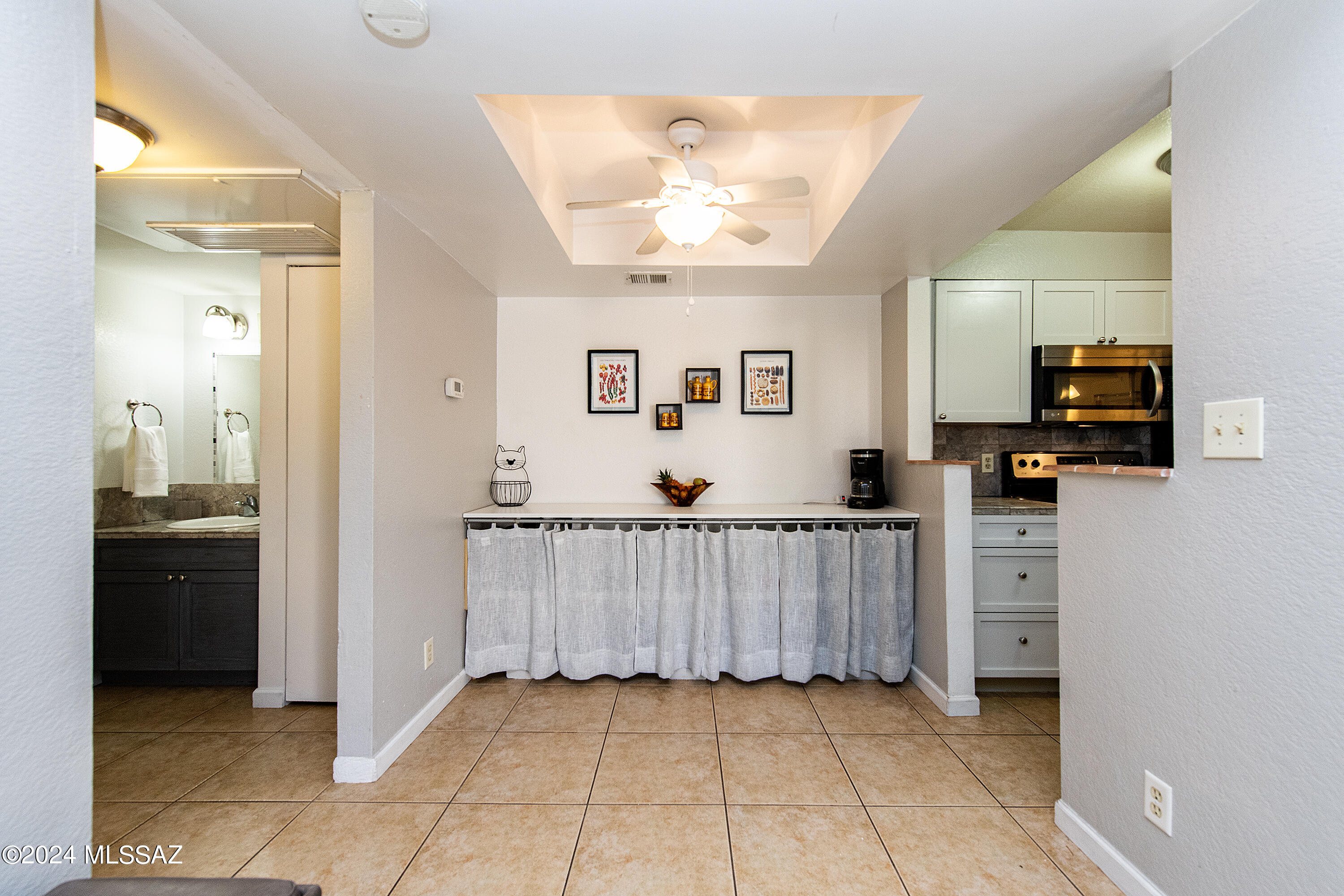 1745 E Glenn Street Unit: 239