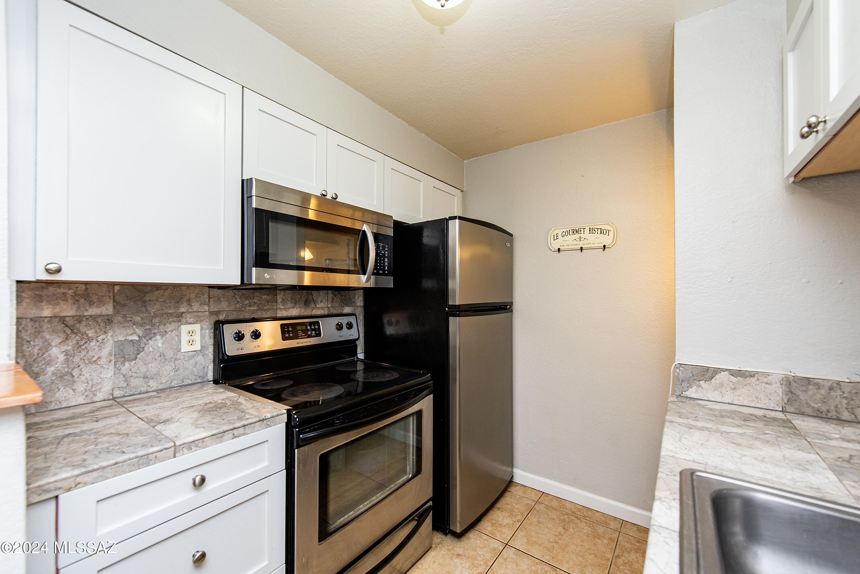 1745 E Glenn Street Unit: 239