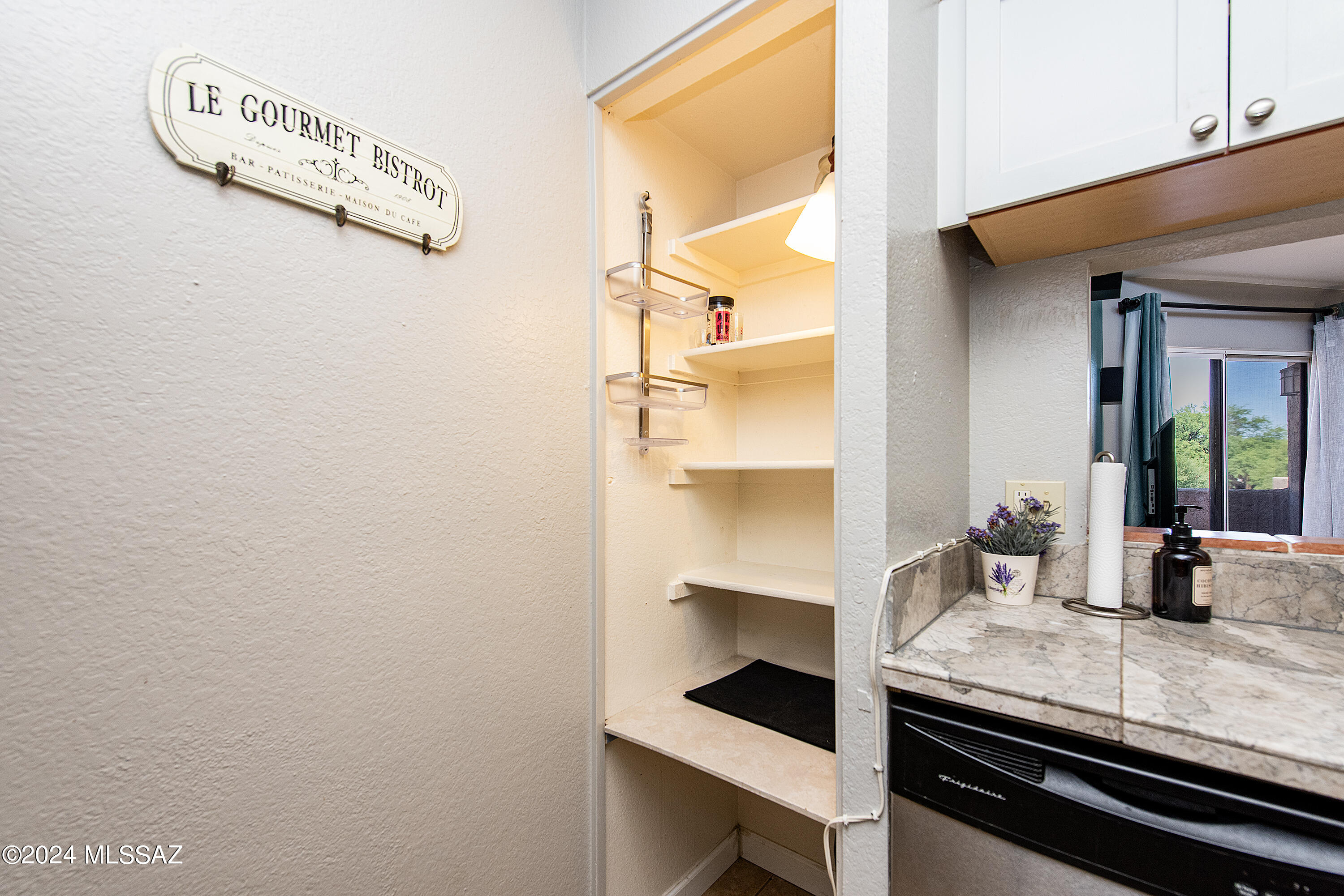 1745 E Glenn Street Unit: 239