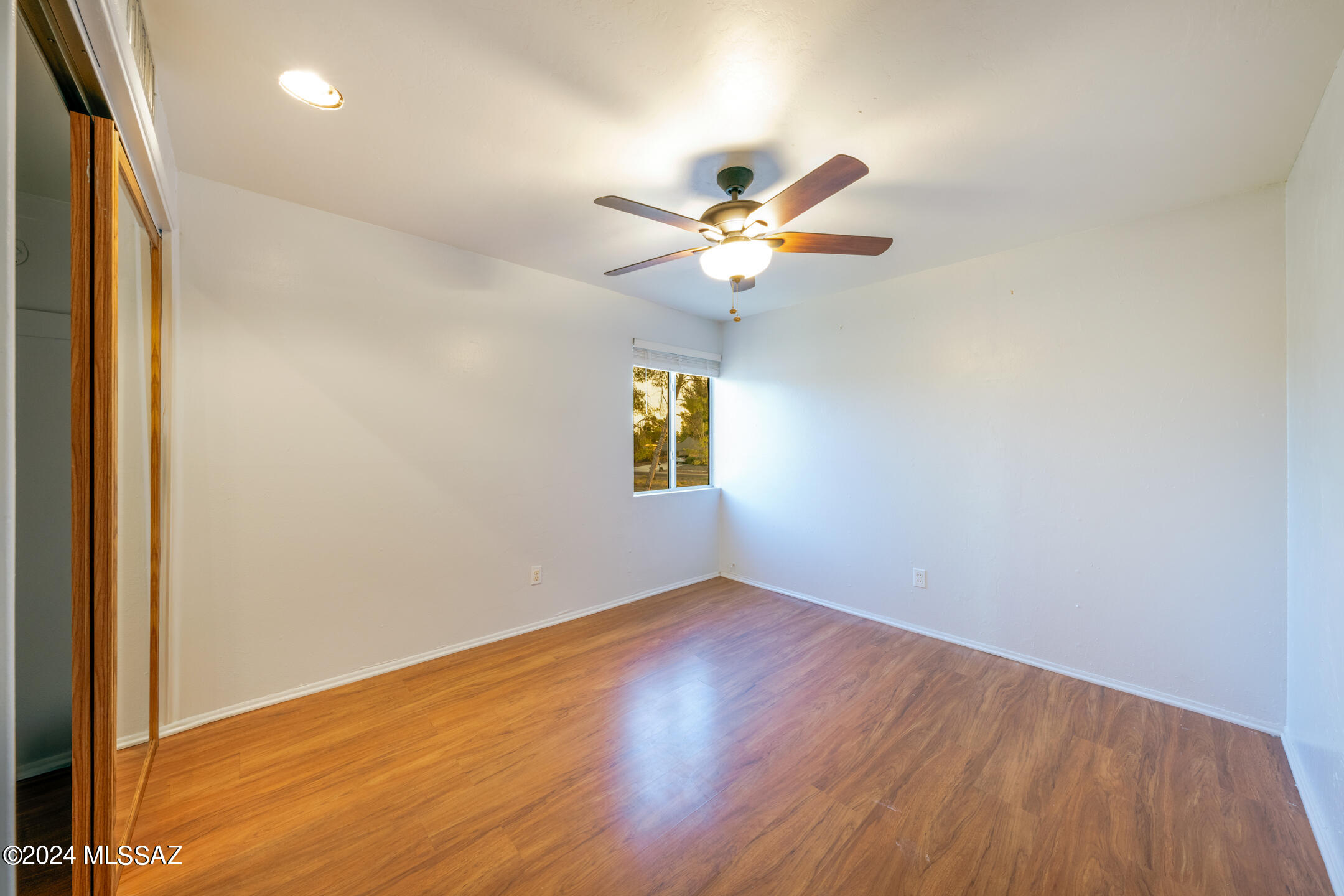 8702 E Lancaster Road