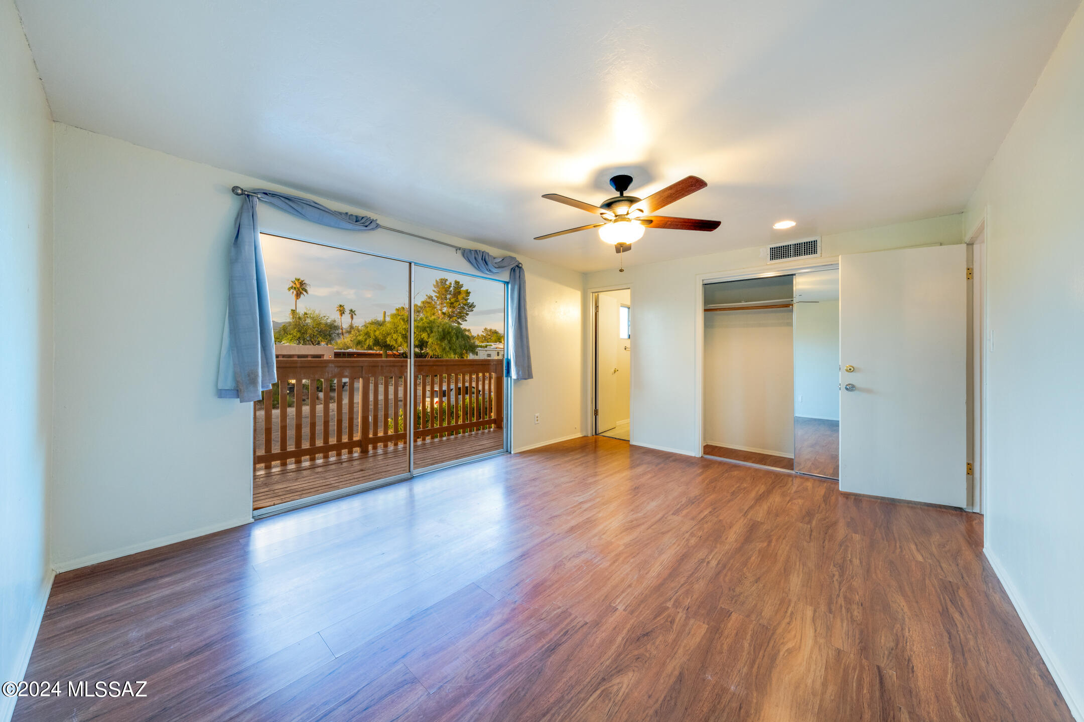 8702 E Lancaster Road