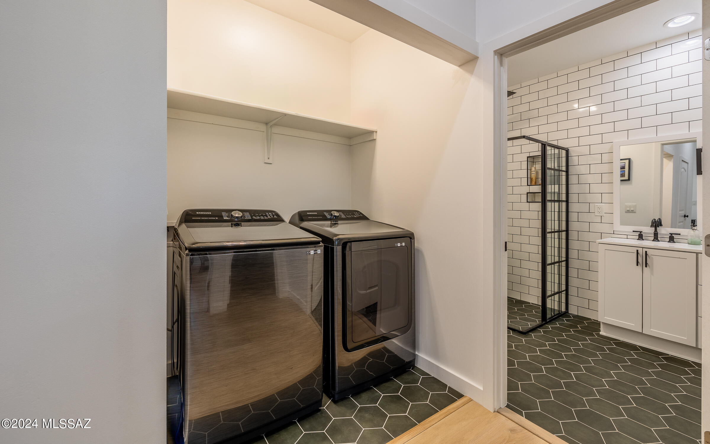 11261 E Camino Aurelia
