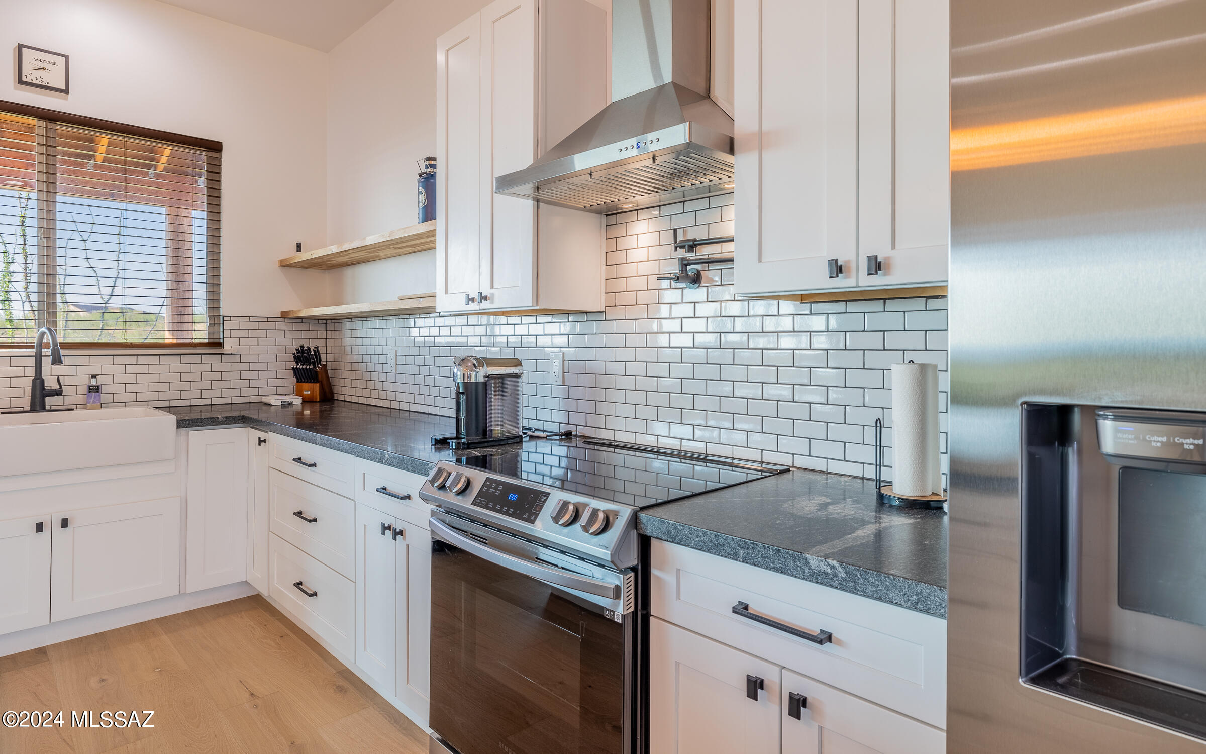 11261 E Camino Aurelia