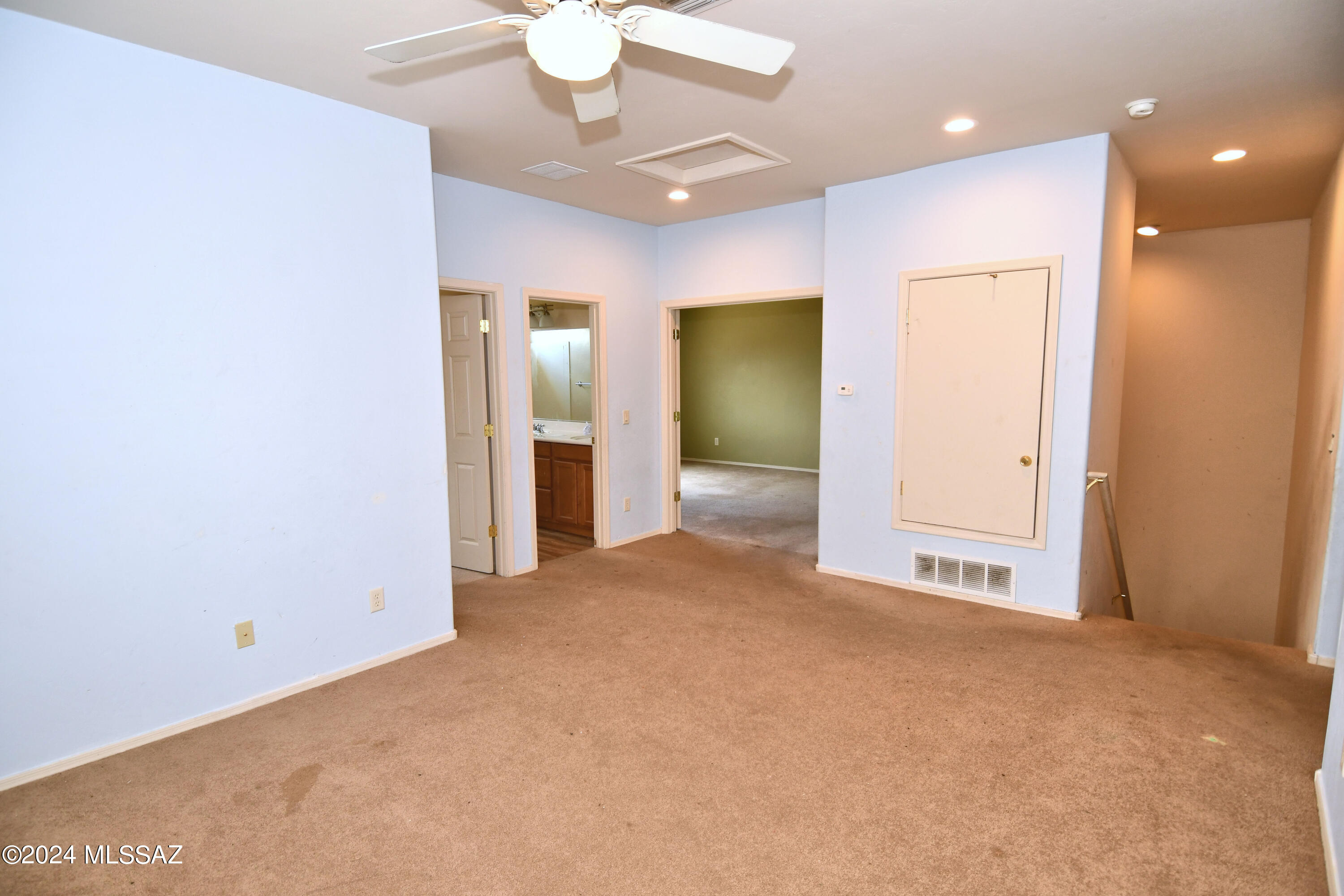 10020 E Emberwood Drive