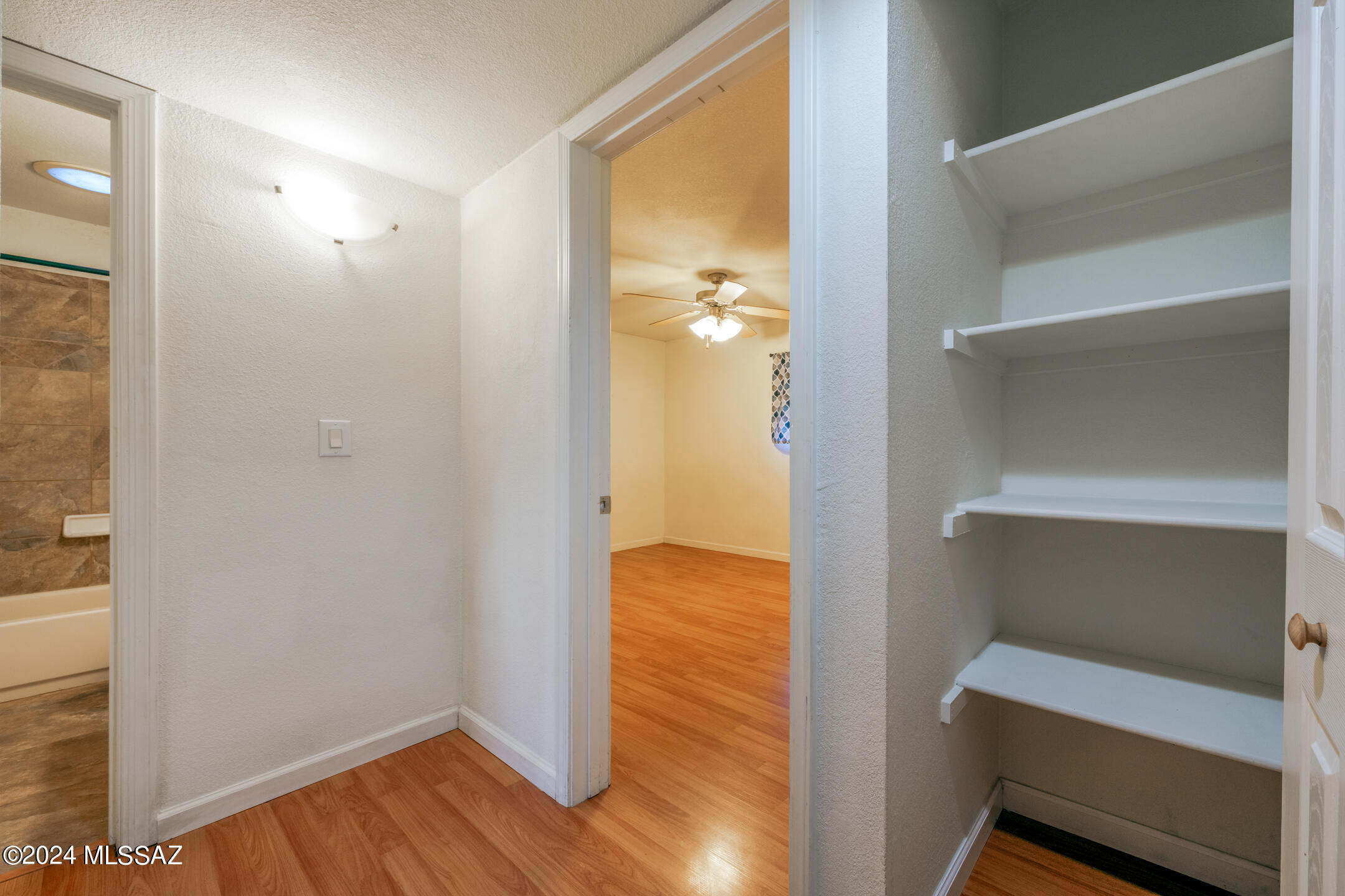 2950 N Alvernon Way Unit: 6105