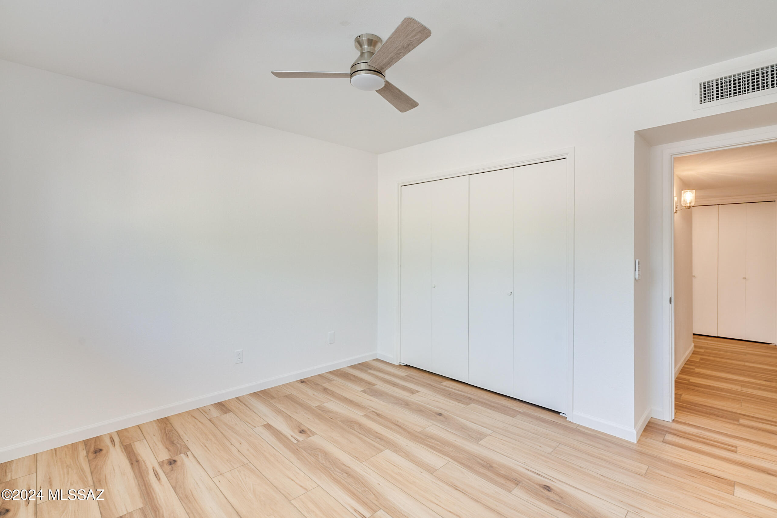 11421 E Holster Drive