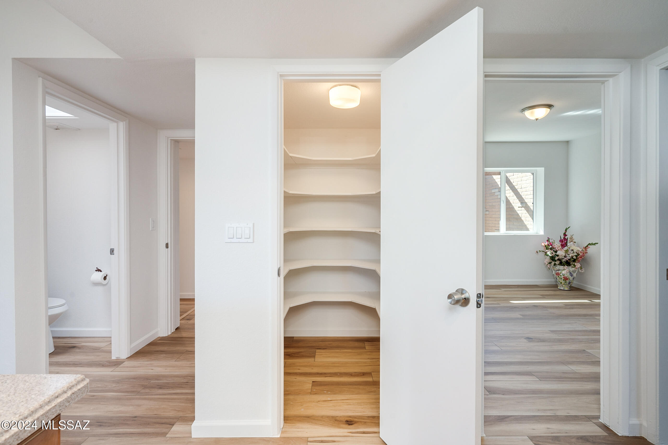 11421 E Holster Drive