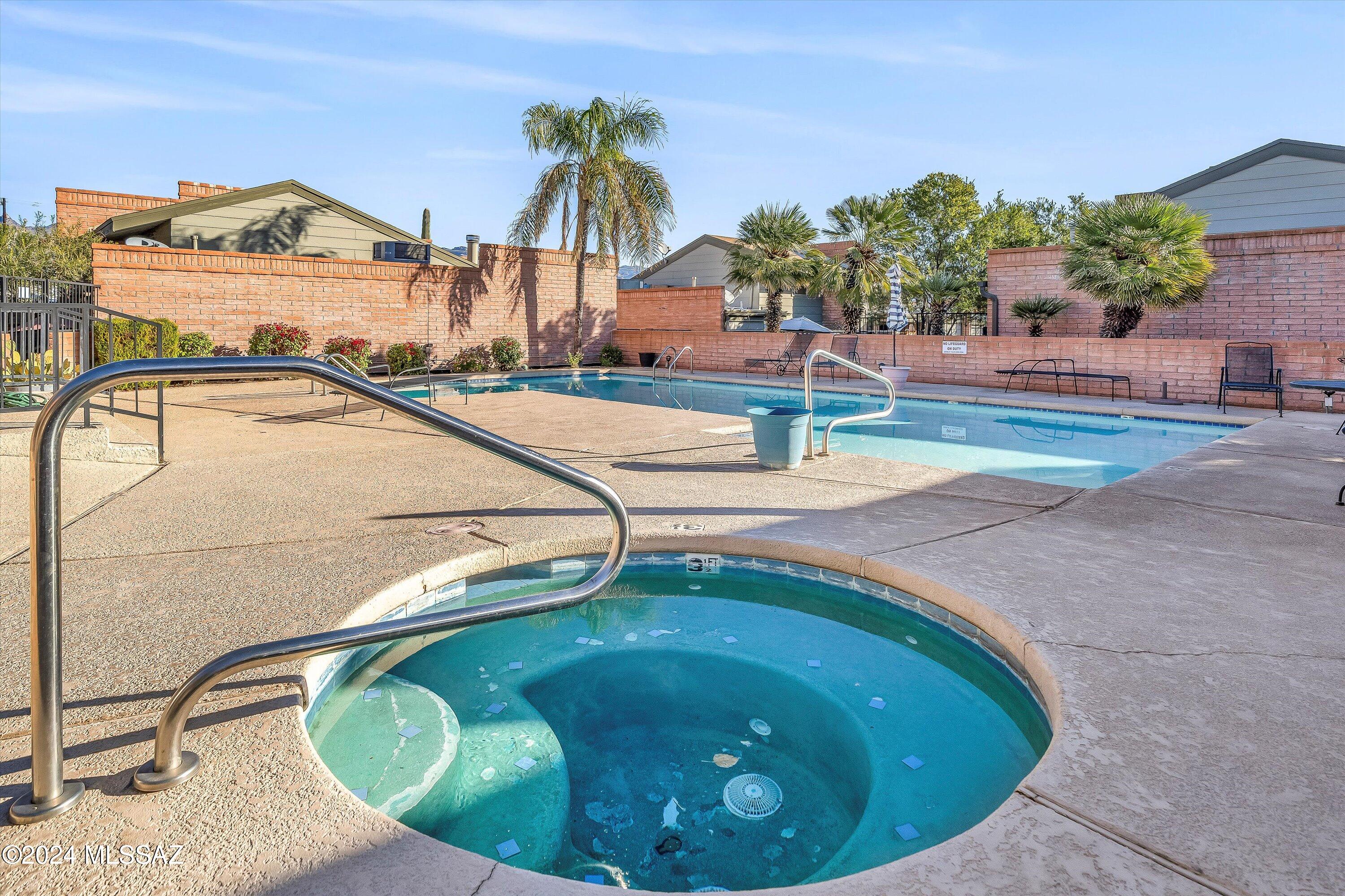 4309 E Presidio Road