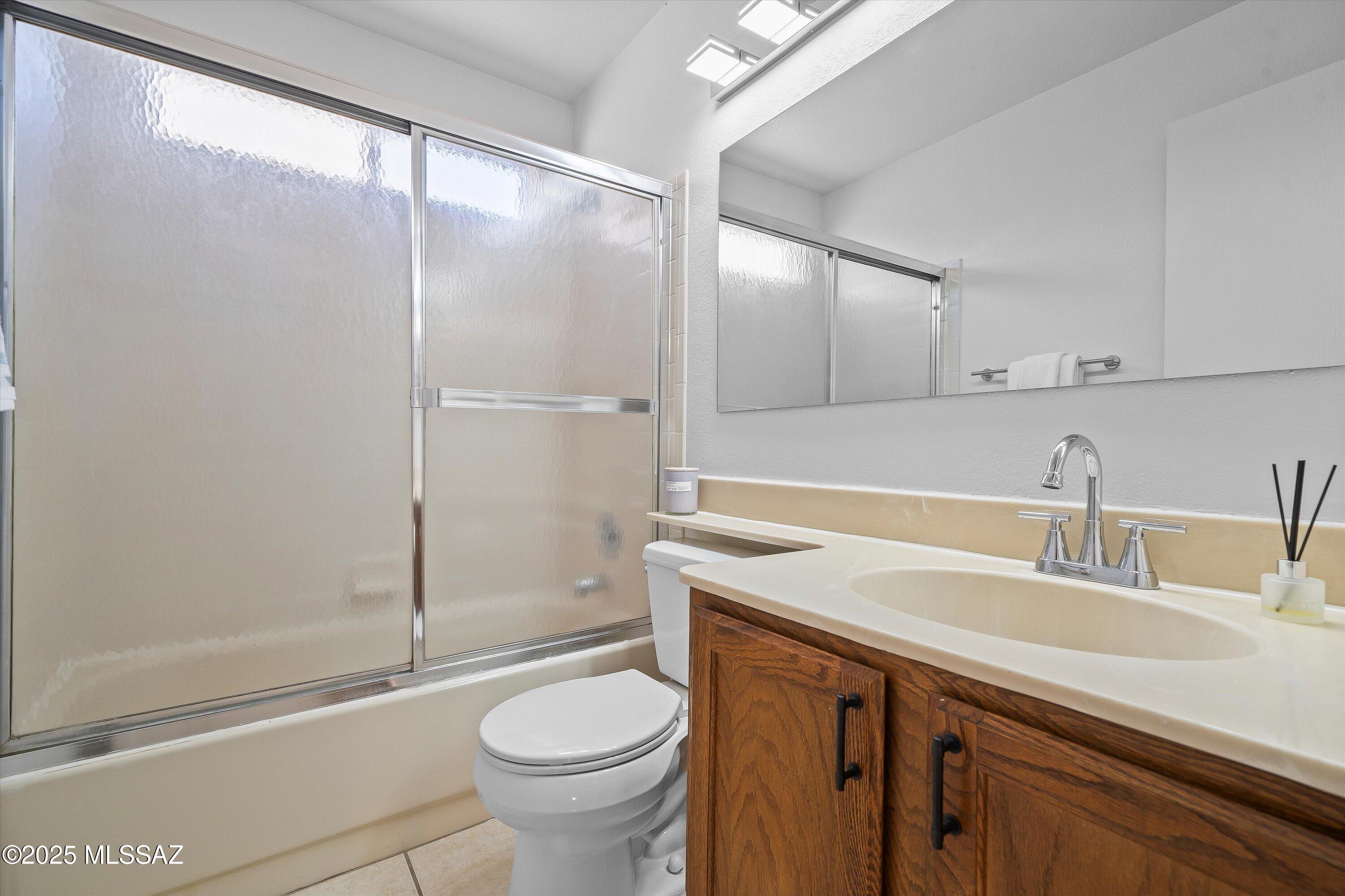 5209 W Nighthawk Way