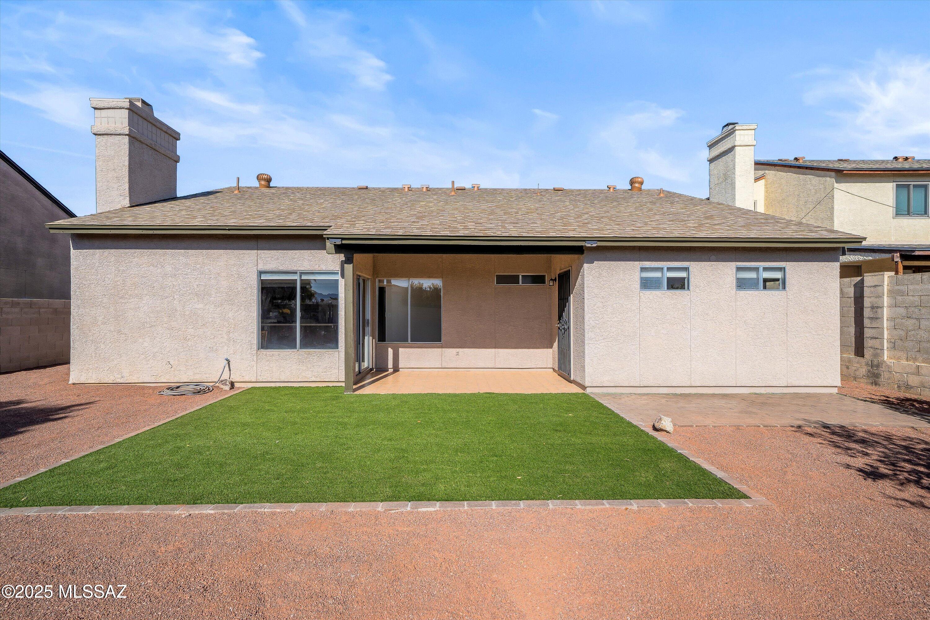 5209 W Nighthawk Way