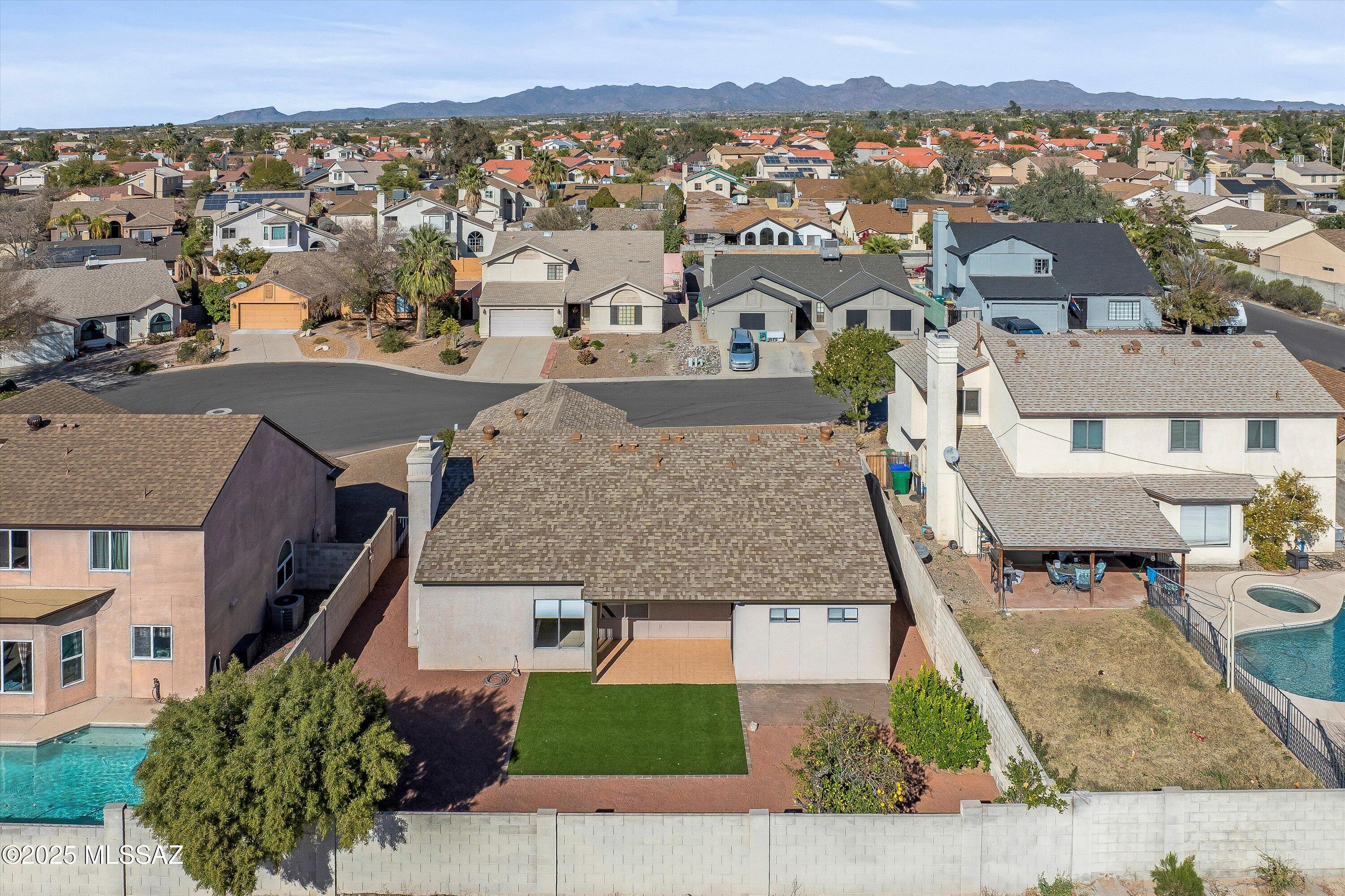 5209 W Nighthawk Way