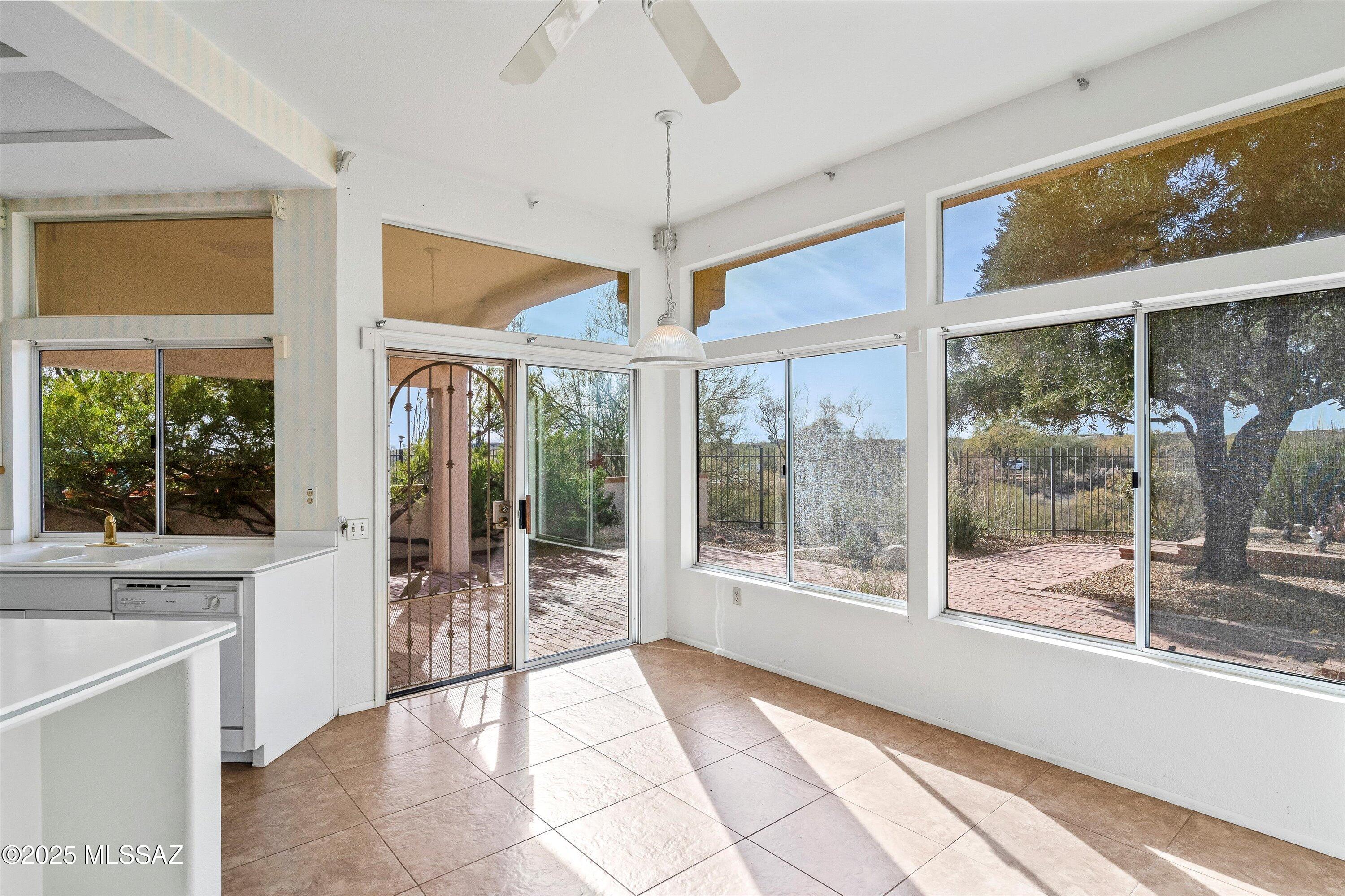 13933 N Desert Butte Drive